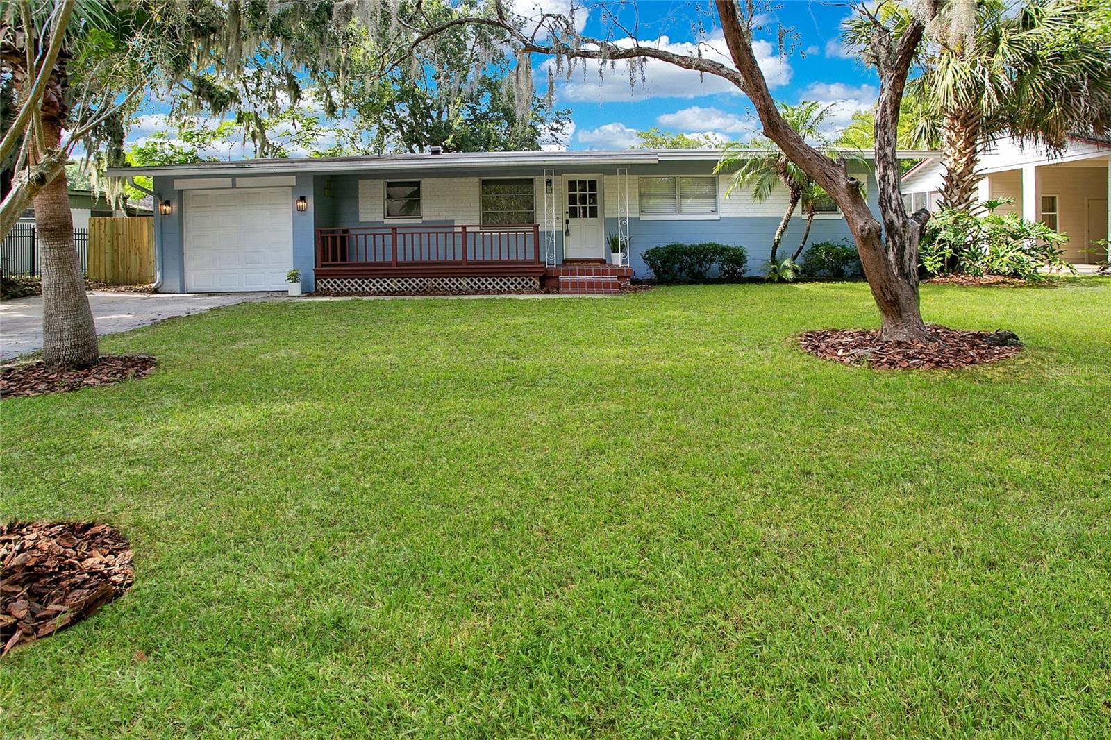 1955 Eland Ave Property Photo 1