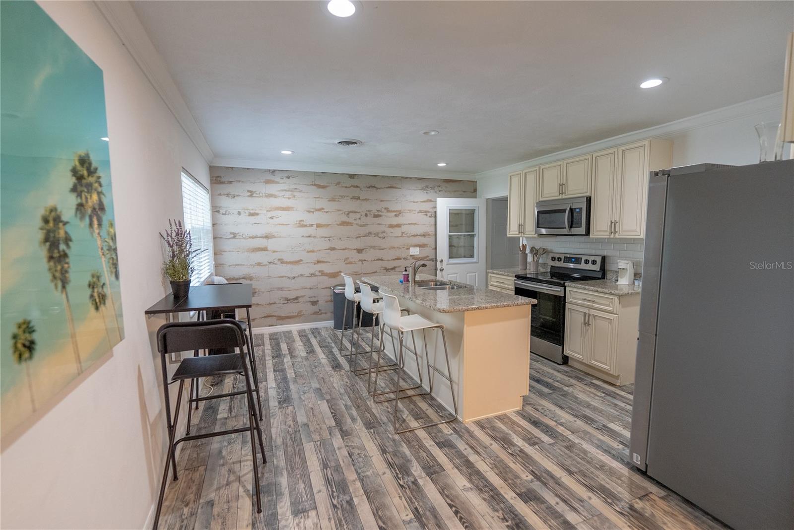 2627 Ambergate Rd Property Photo 6