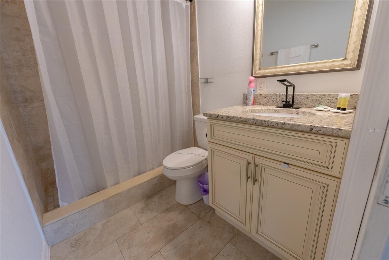 2627 Ambergate Rd Property Photo 12