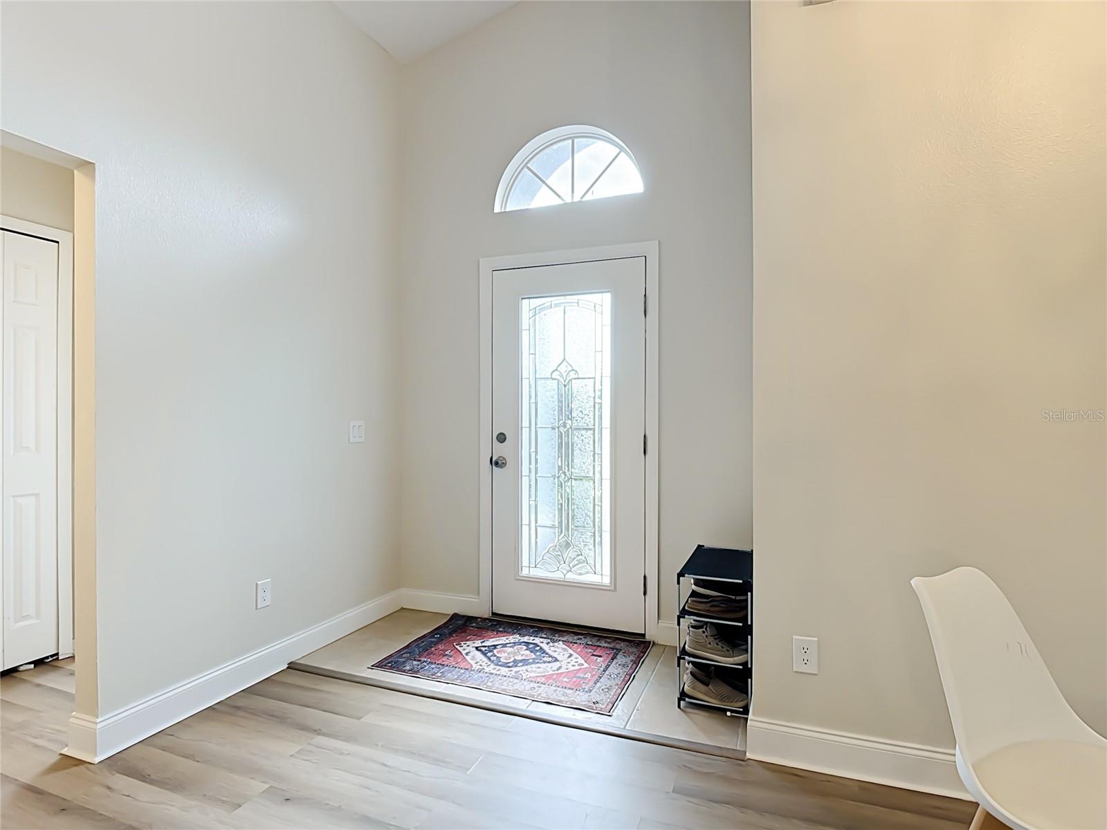 1128 Pinedale Dr Property Photo 2
