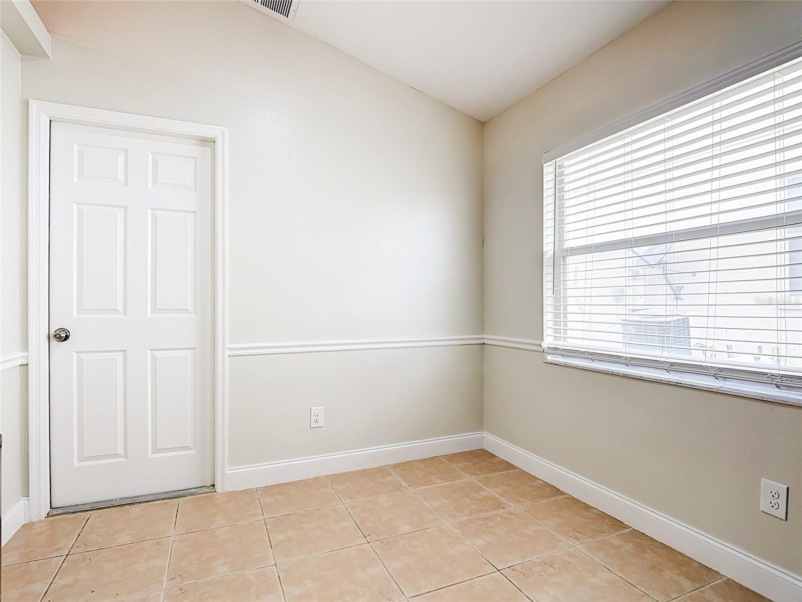 1128 Pinedale Dr Property Photo 36