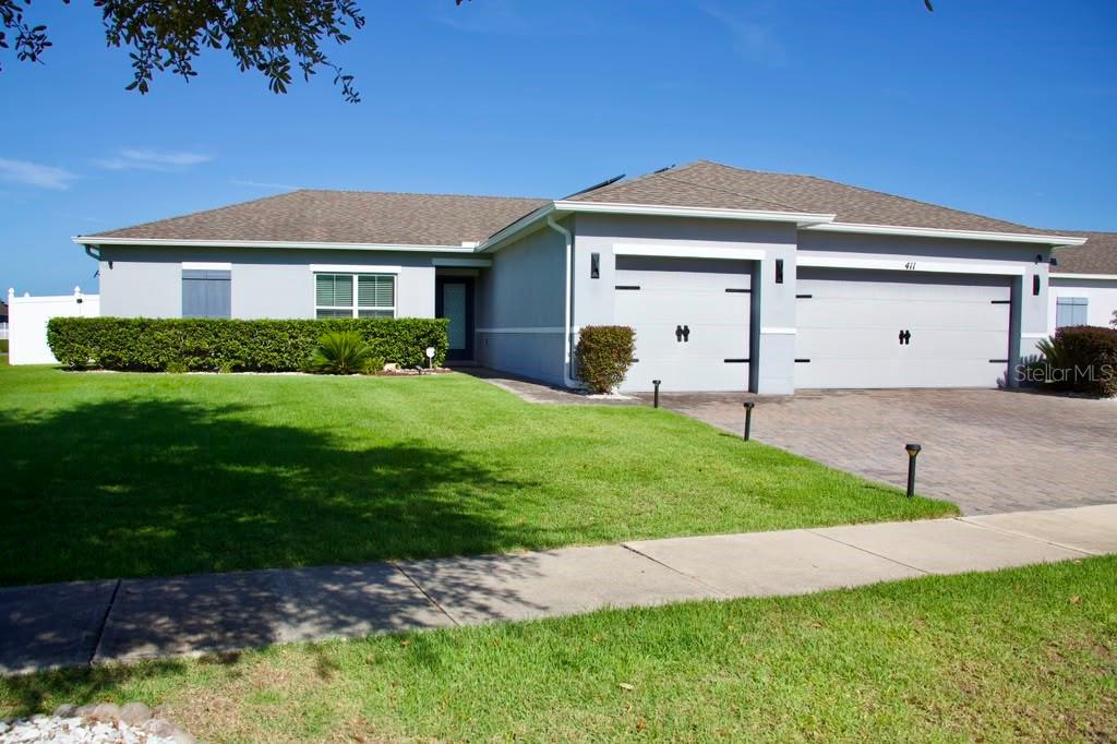 411 Blue Lake Cir Property Photo