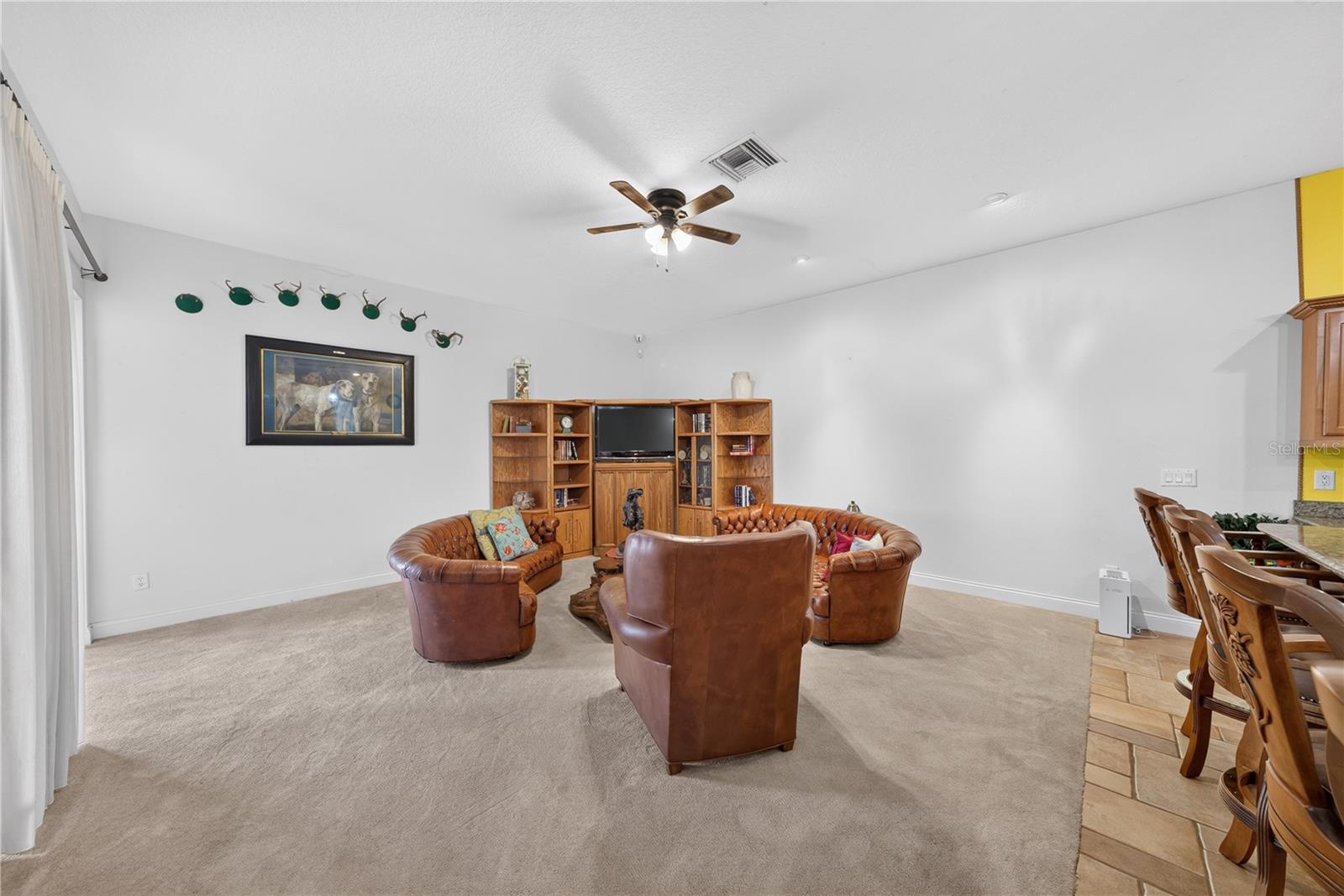 2335 Forest Club Dr Property Photo 10