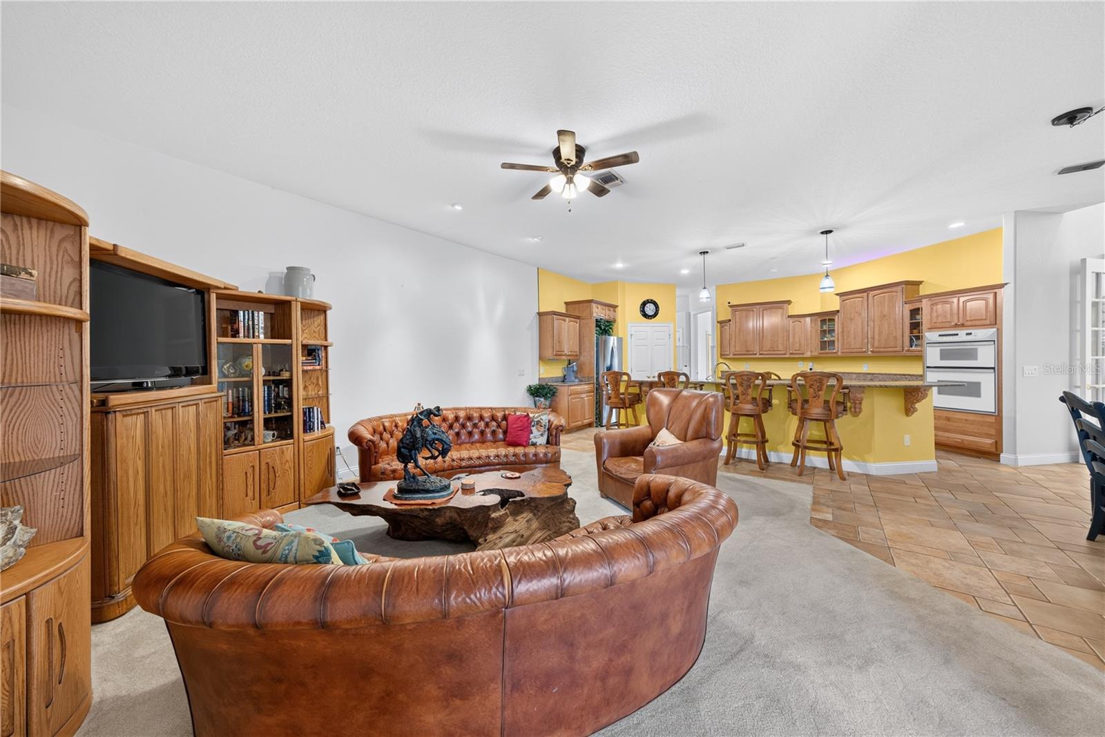 2335 Forest Club Dr Property Photo 11
