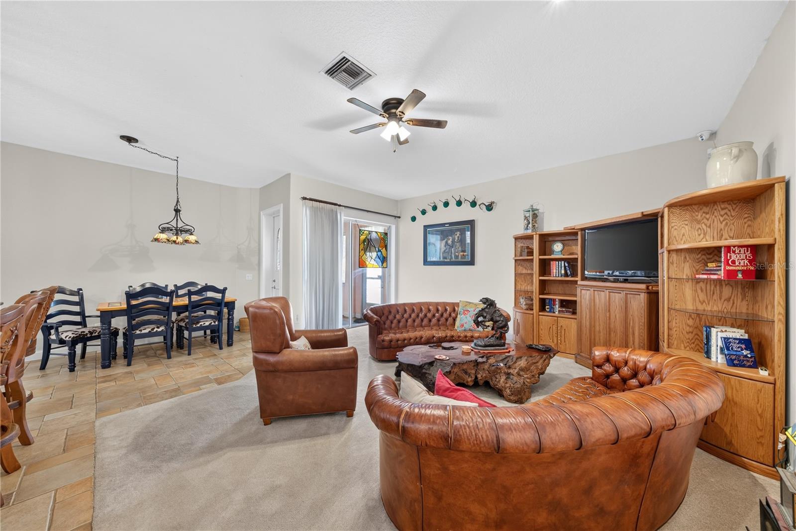 2335 Forest Club Dr Property Photo 12