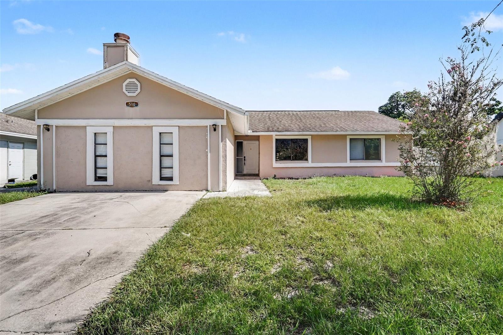 510 Wavecrest Dr Property Photo 1