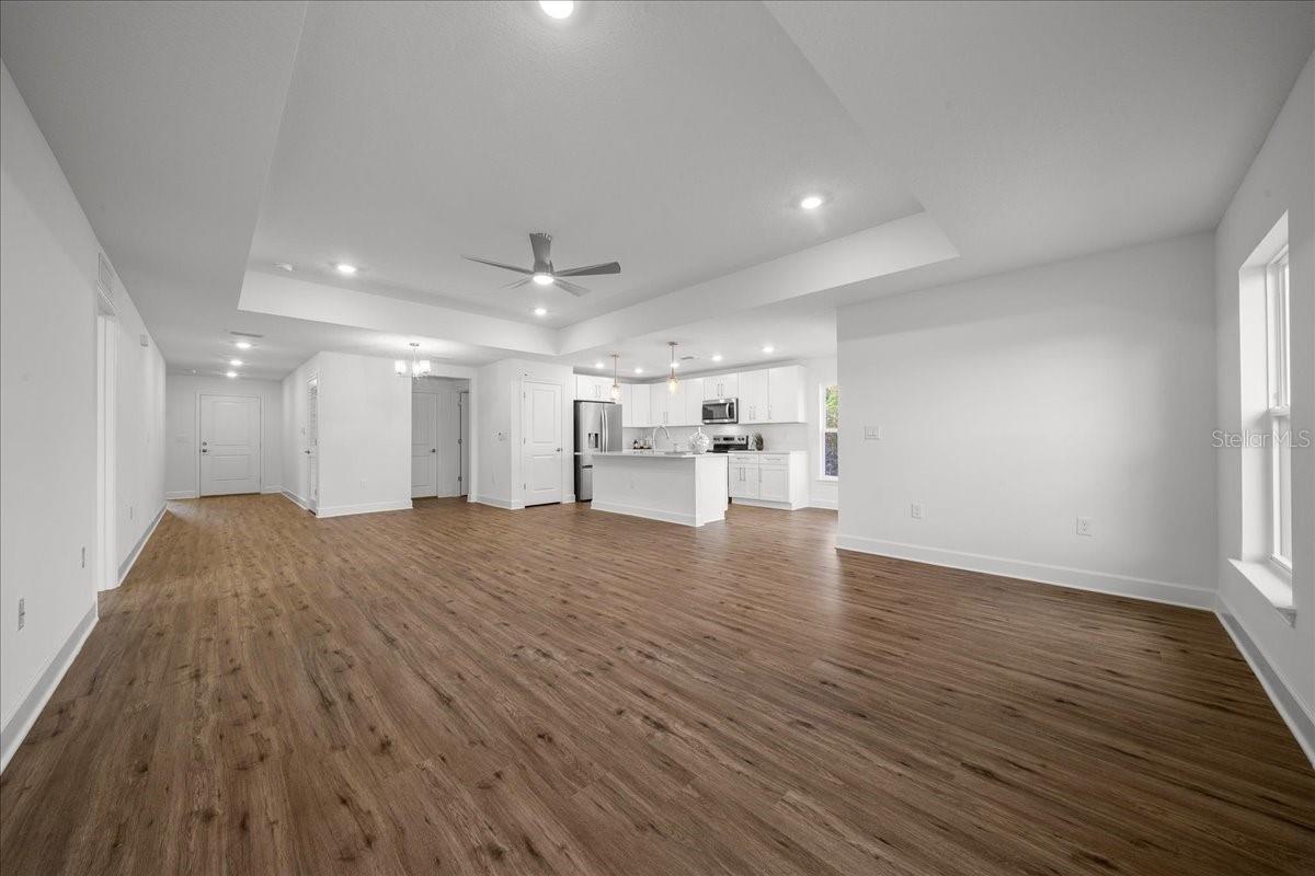 6241 Freeport Dr Property Photo 4