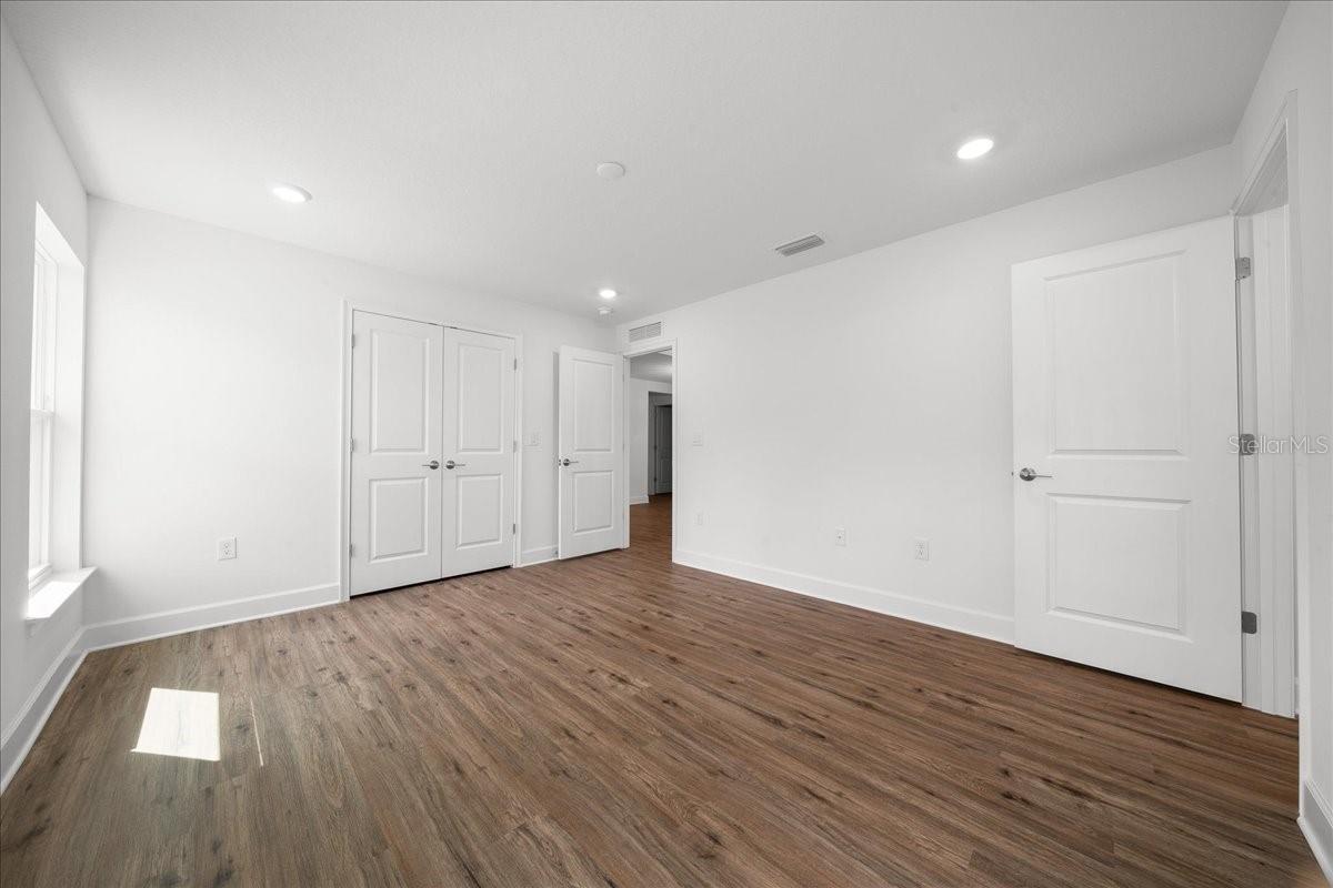 6241 Freeport Dr Property Photo 10