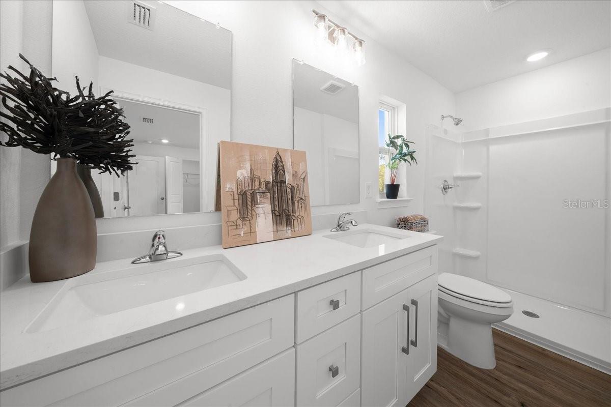 6241 Freeport Dr Property Photo 16