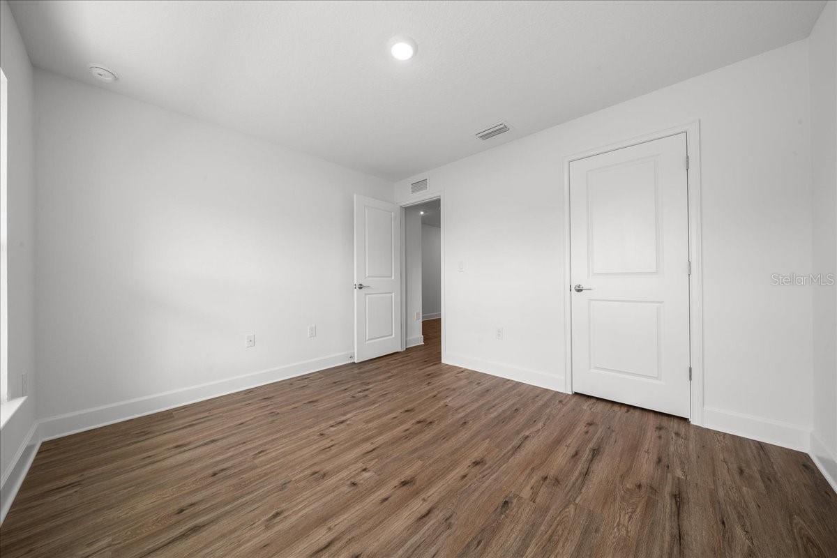 6241 Freeport Dr Property Photo 18