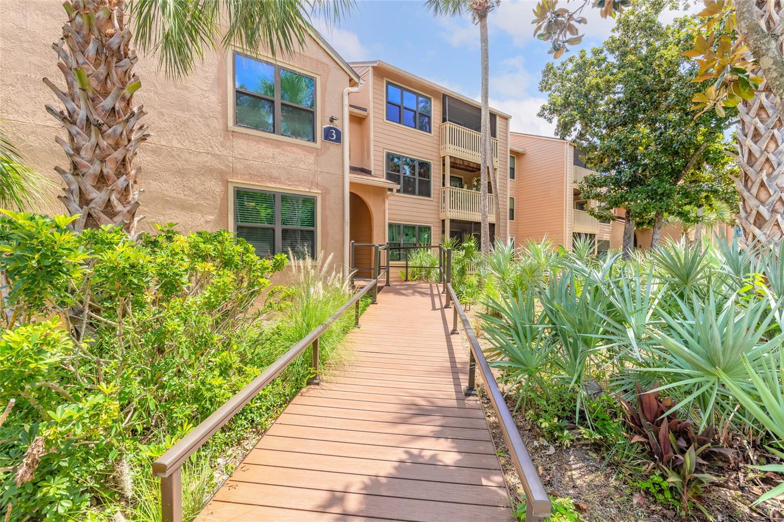 1401 S Palmetto Ave #300 Property Photo 1