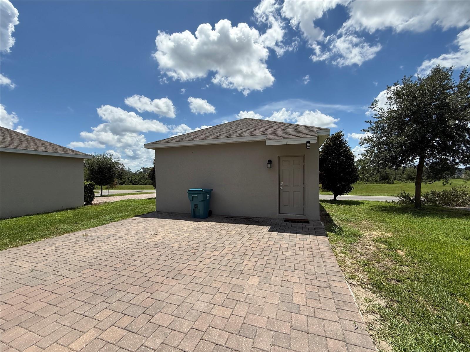 17016 Quicksilver Ave Property Photo 3
