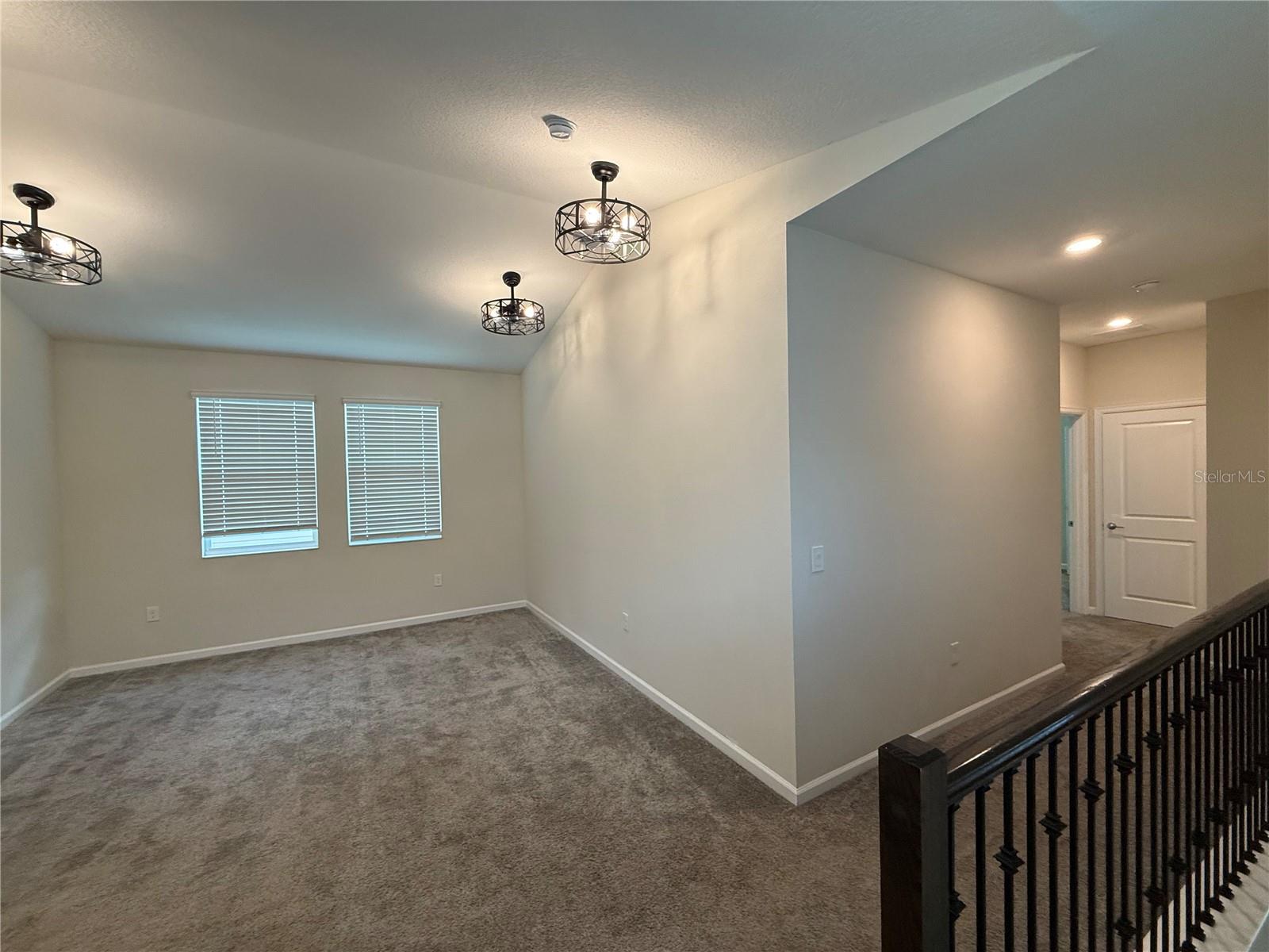 17016 Quicksilver Ave Property Photo 7
