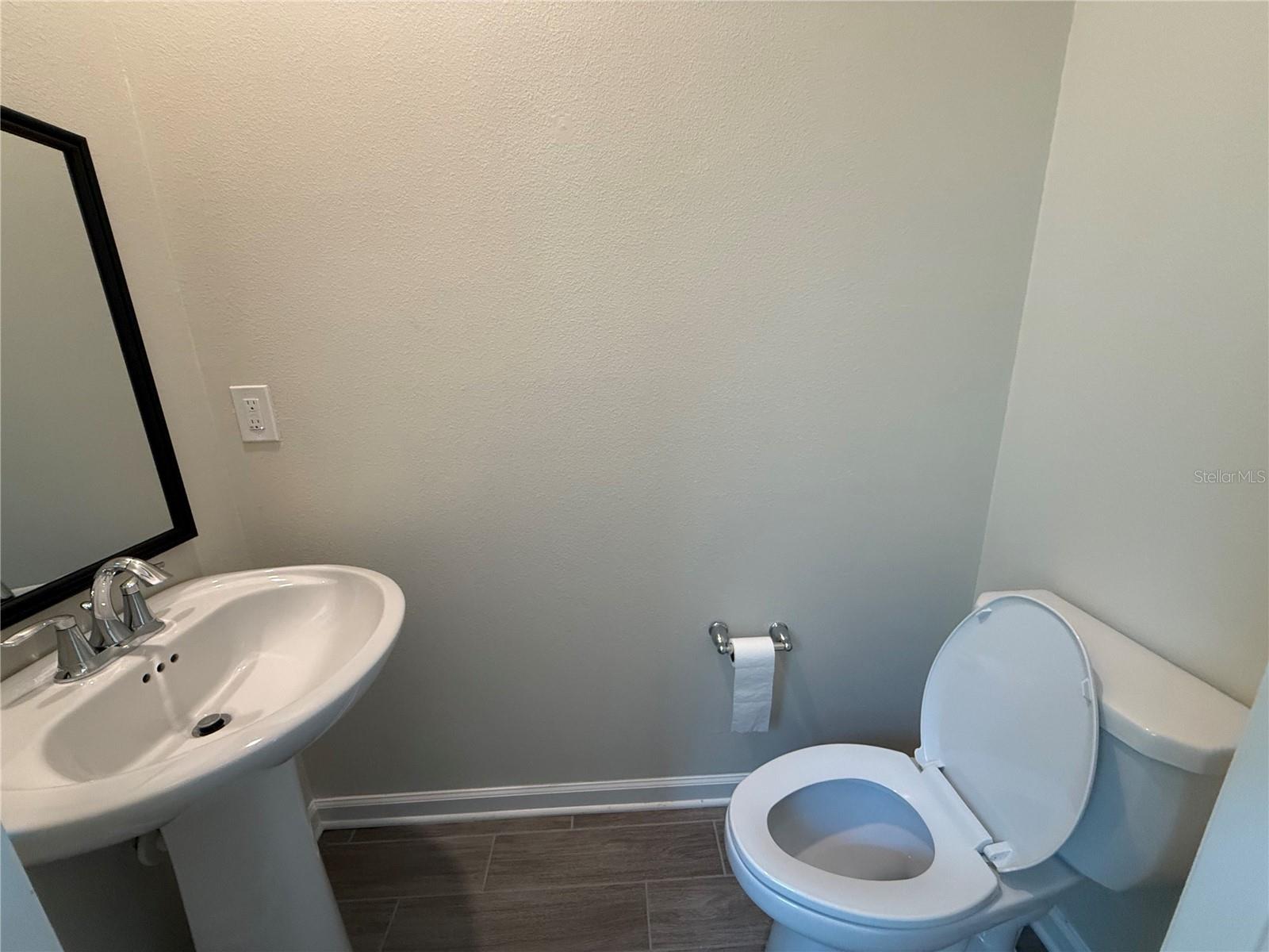 17016 Quicksilver Ave Property Photo 17
