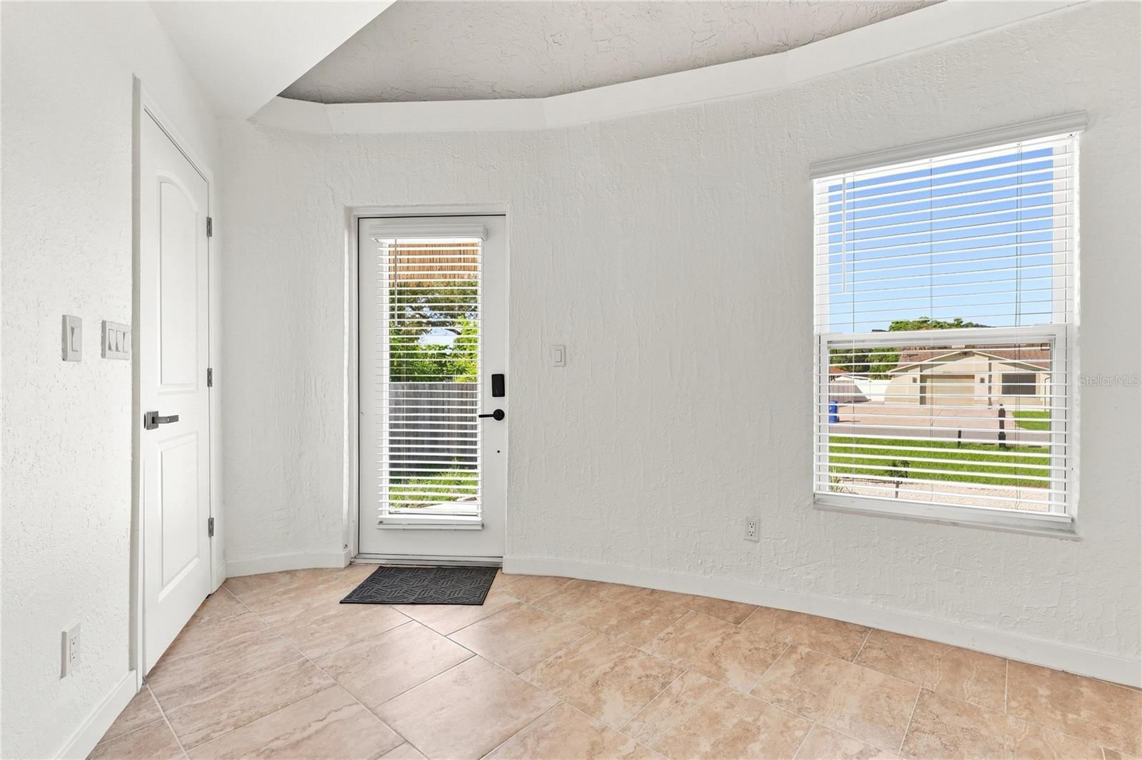 2881 Gentian Rd Property Photo 4