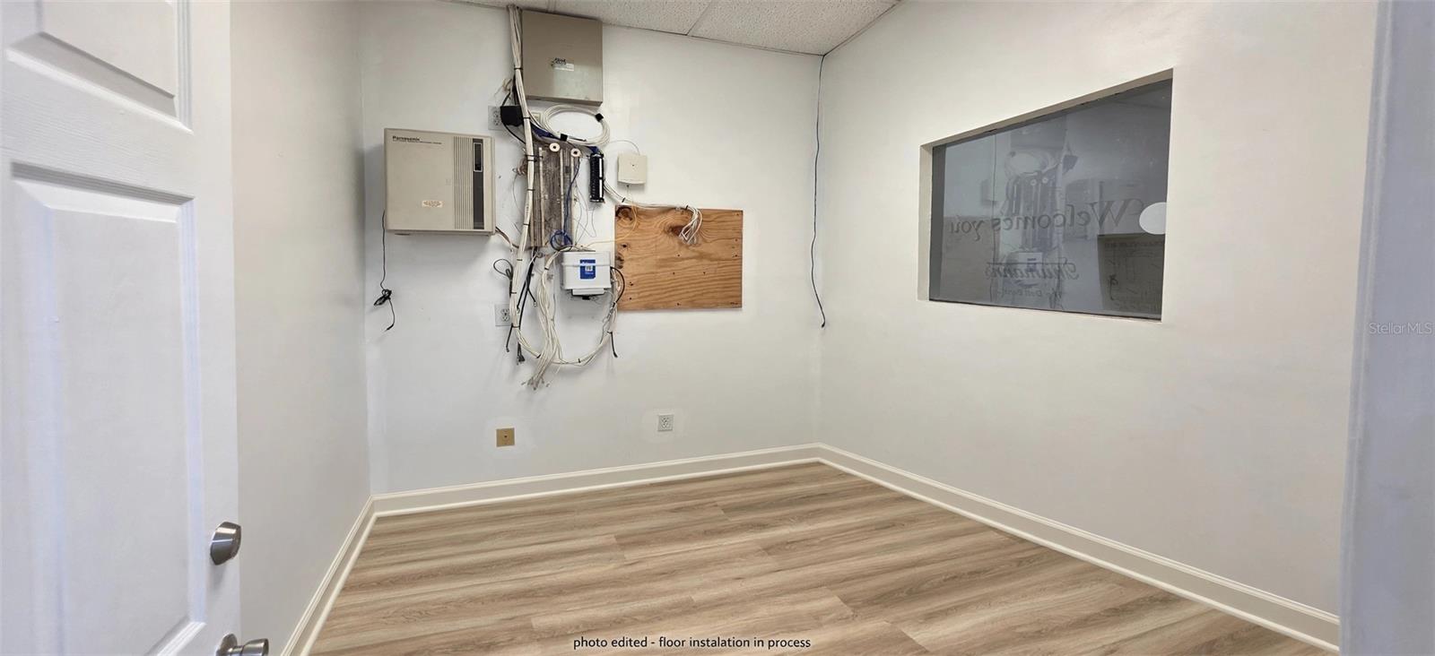 7810 Kingspointe Pkwy #4 Property Photo 16
