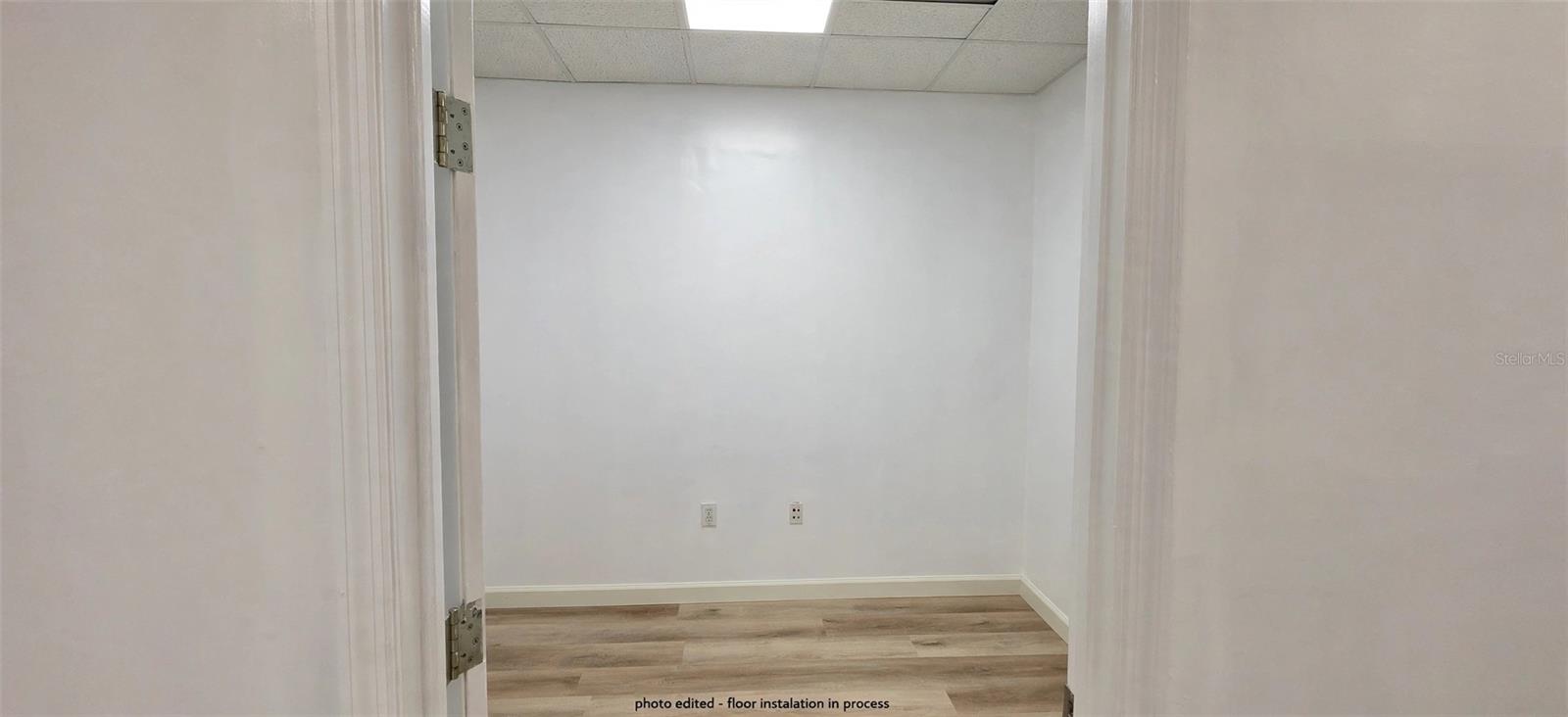 7810 Kingspointe Pkwy #4 Property Photo 18