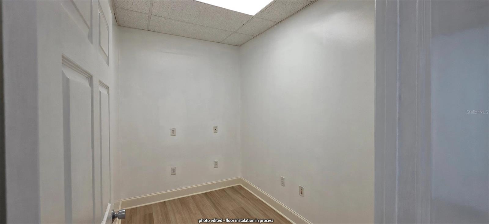 7810 Kingspointe Pkwy #4 Property Photo 20