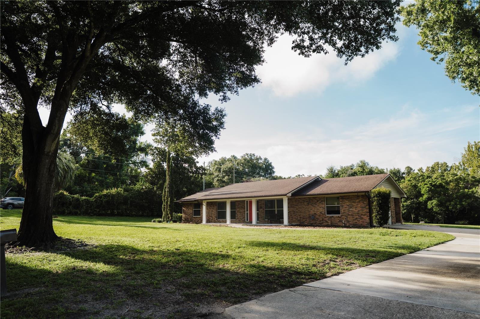 9600 AMBLESIDE DR Property Photo 1