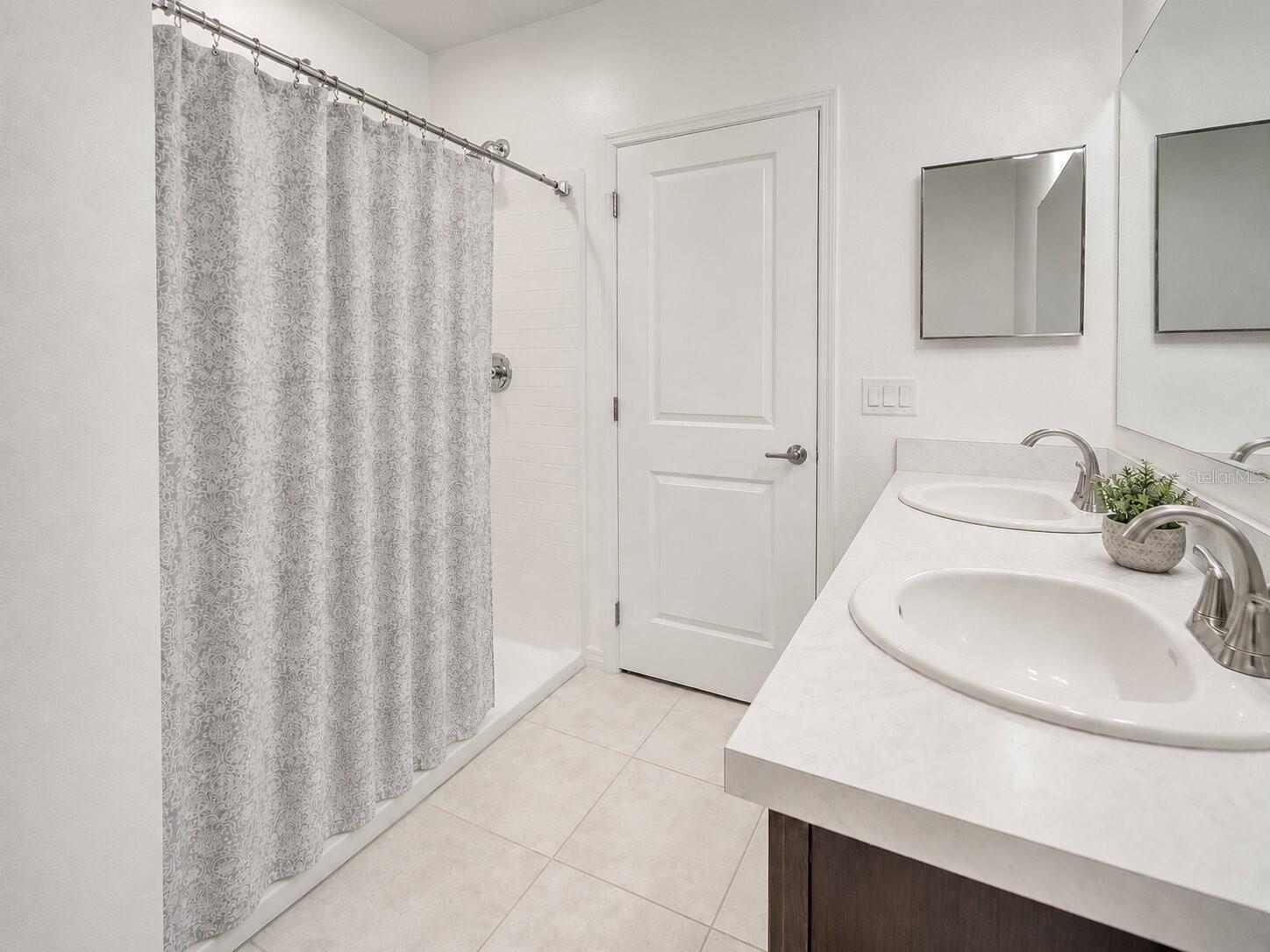 626 Gila Dr Property Photo 4