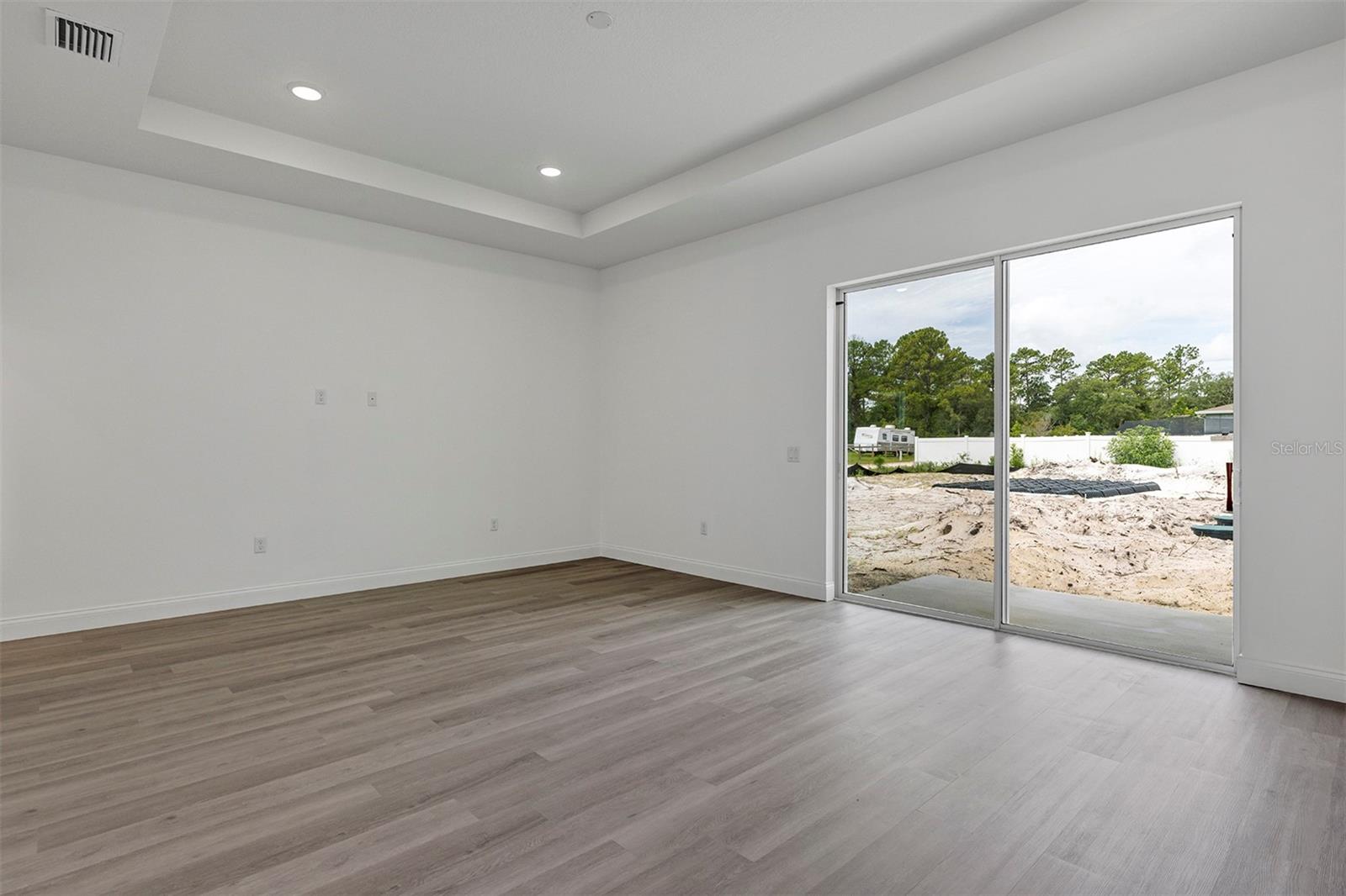 1306 East Pkwy Property Photo 5