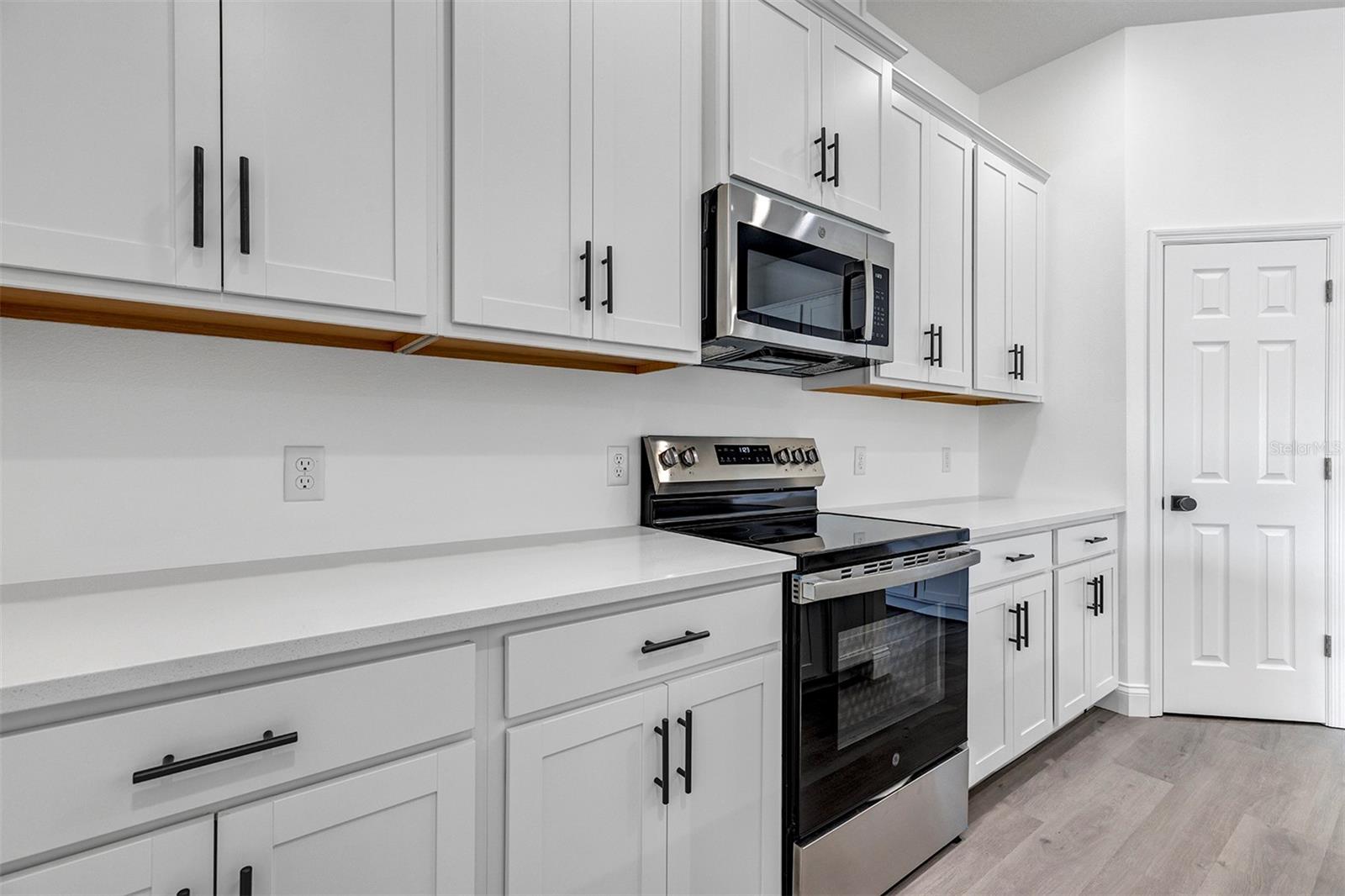 1306 East Pkwy Property Photo 9