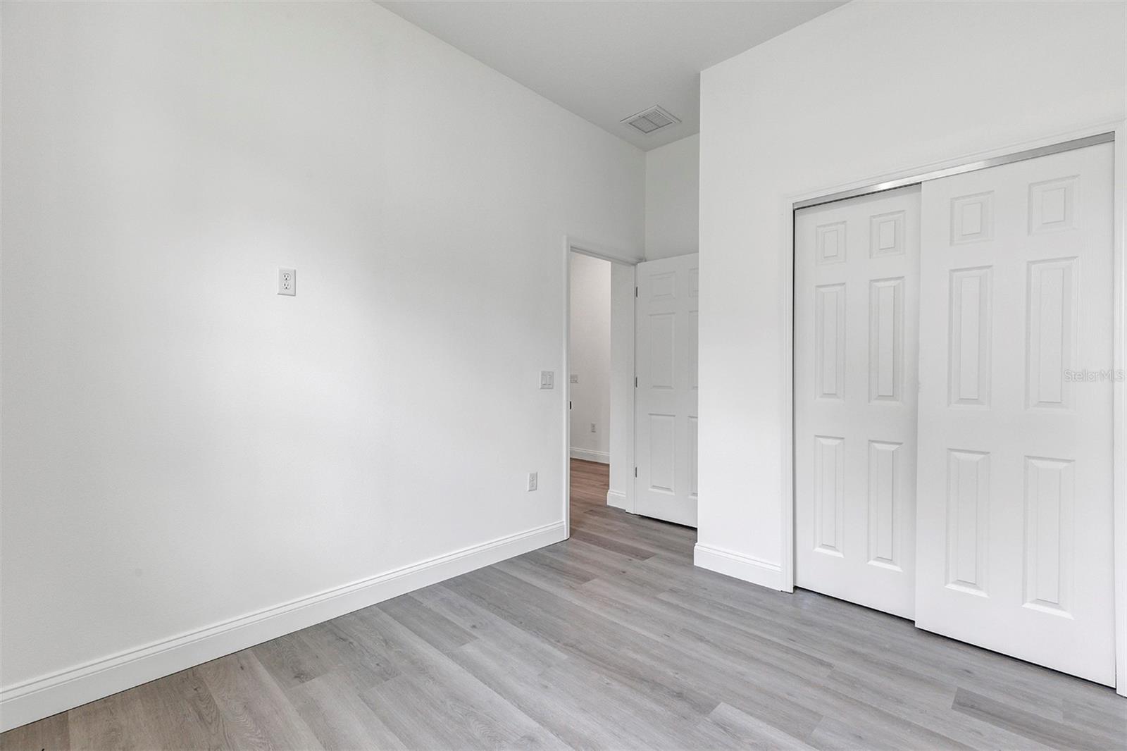 1306 East Pkwy Property Photo 18