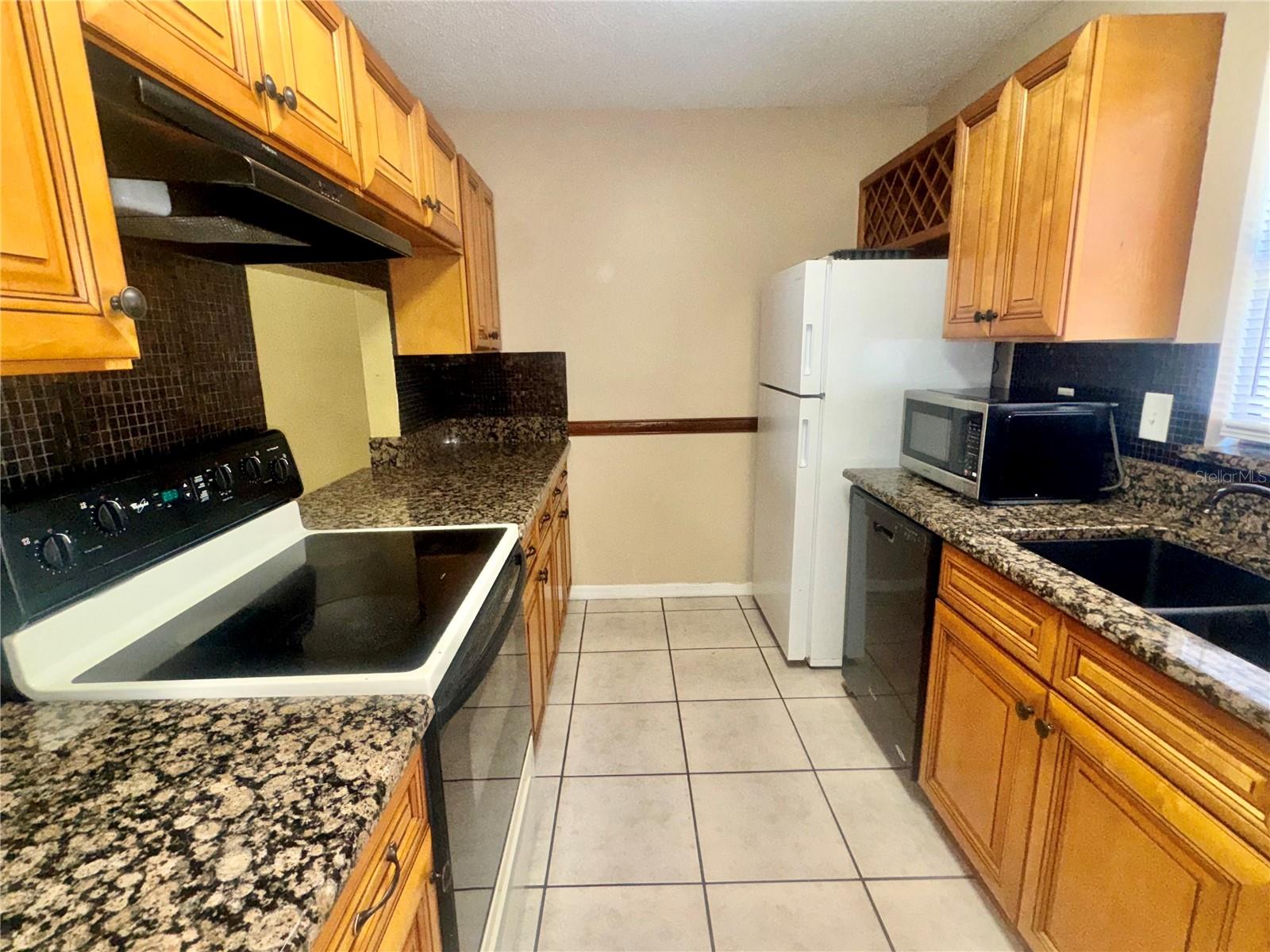 1605 Shady Ridge Ct Property Photo 7