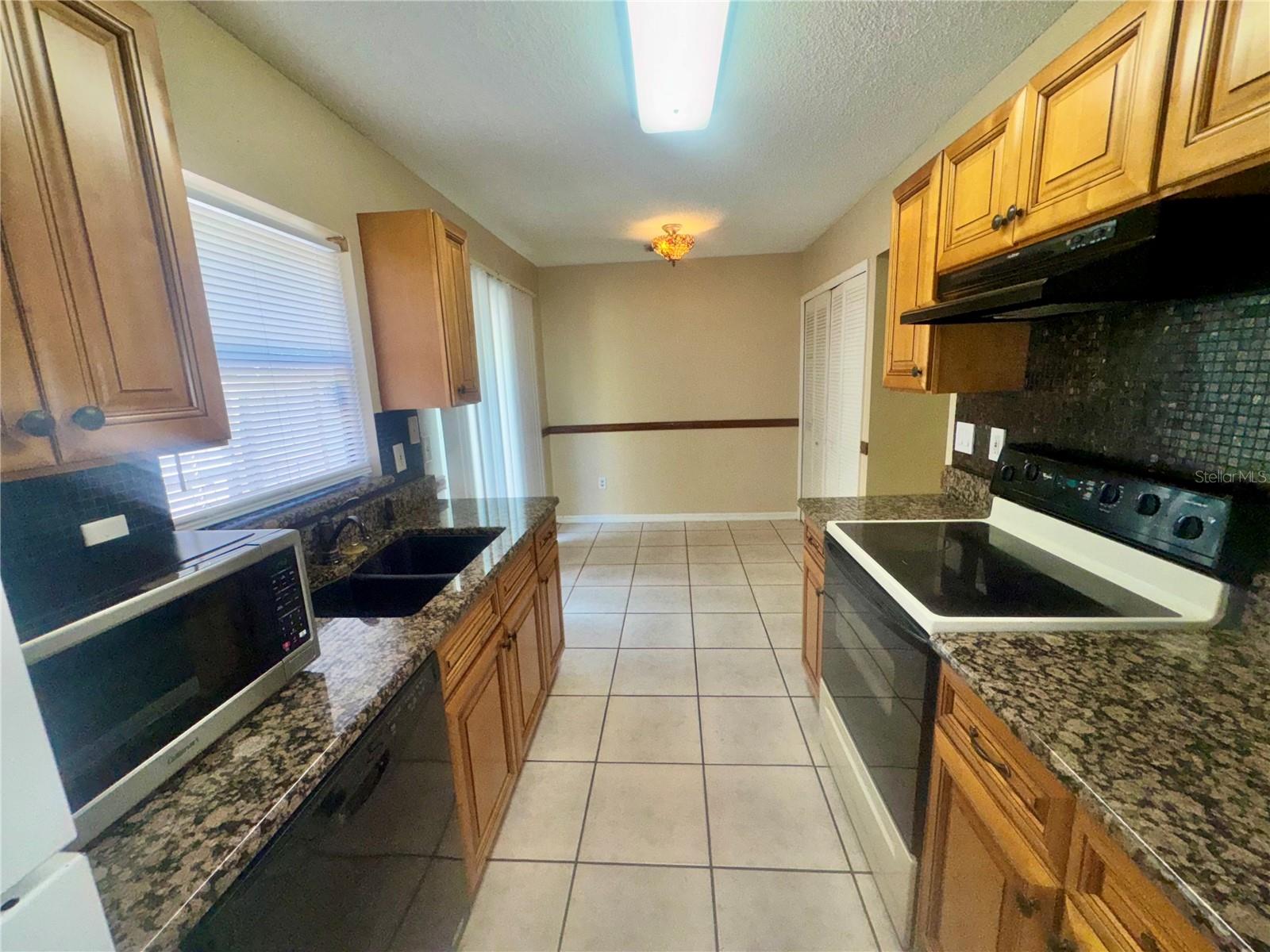 1605 Shady Ridge Ct Property Photo 9