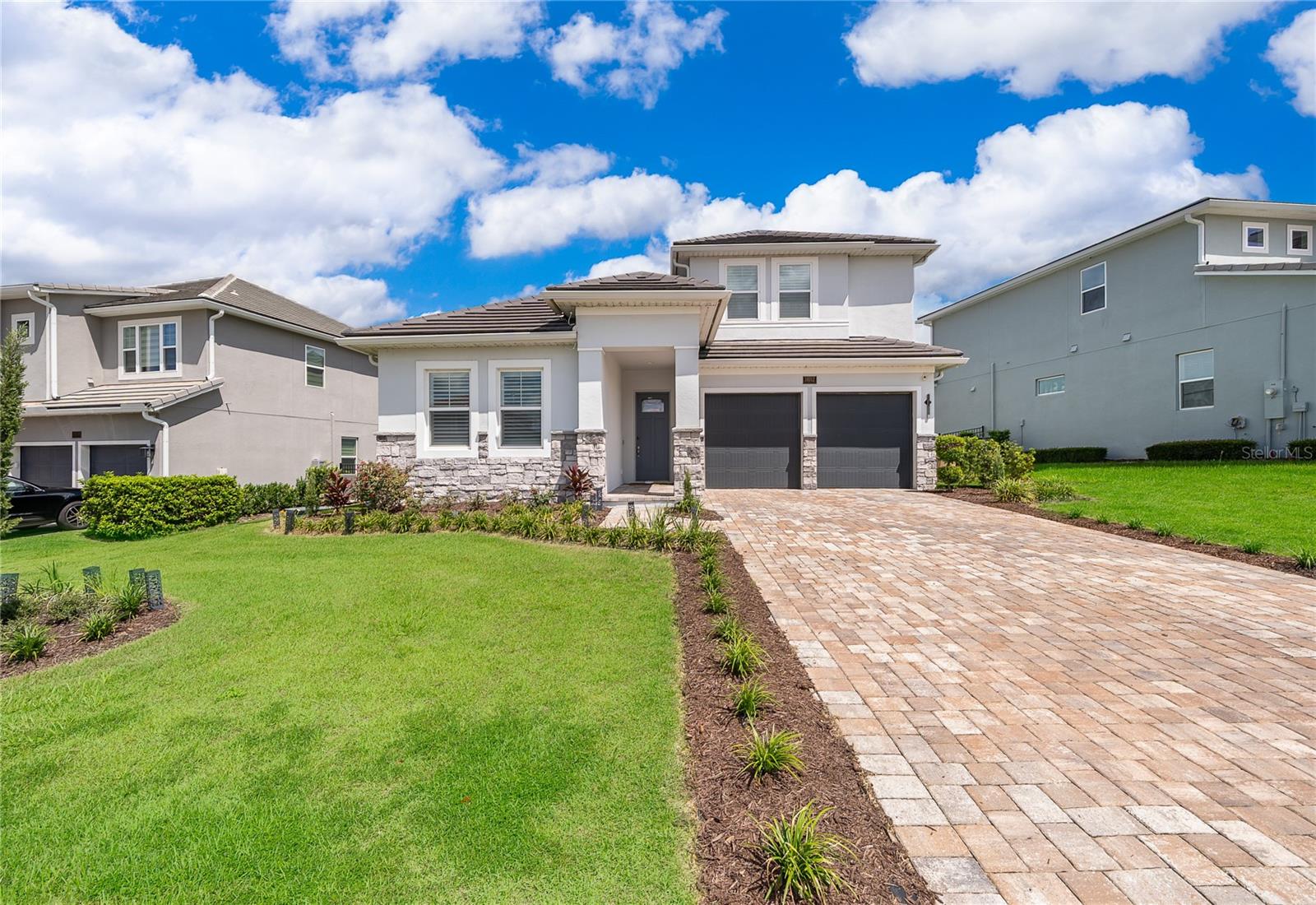 16012 Volterra Pt Property Photo 3