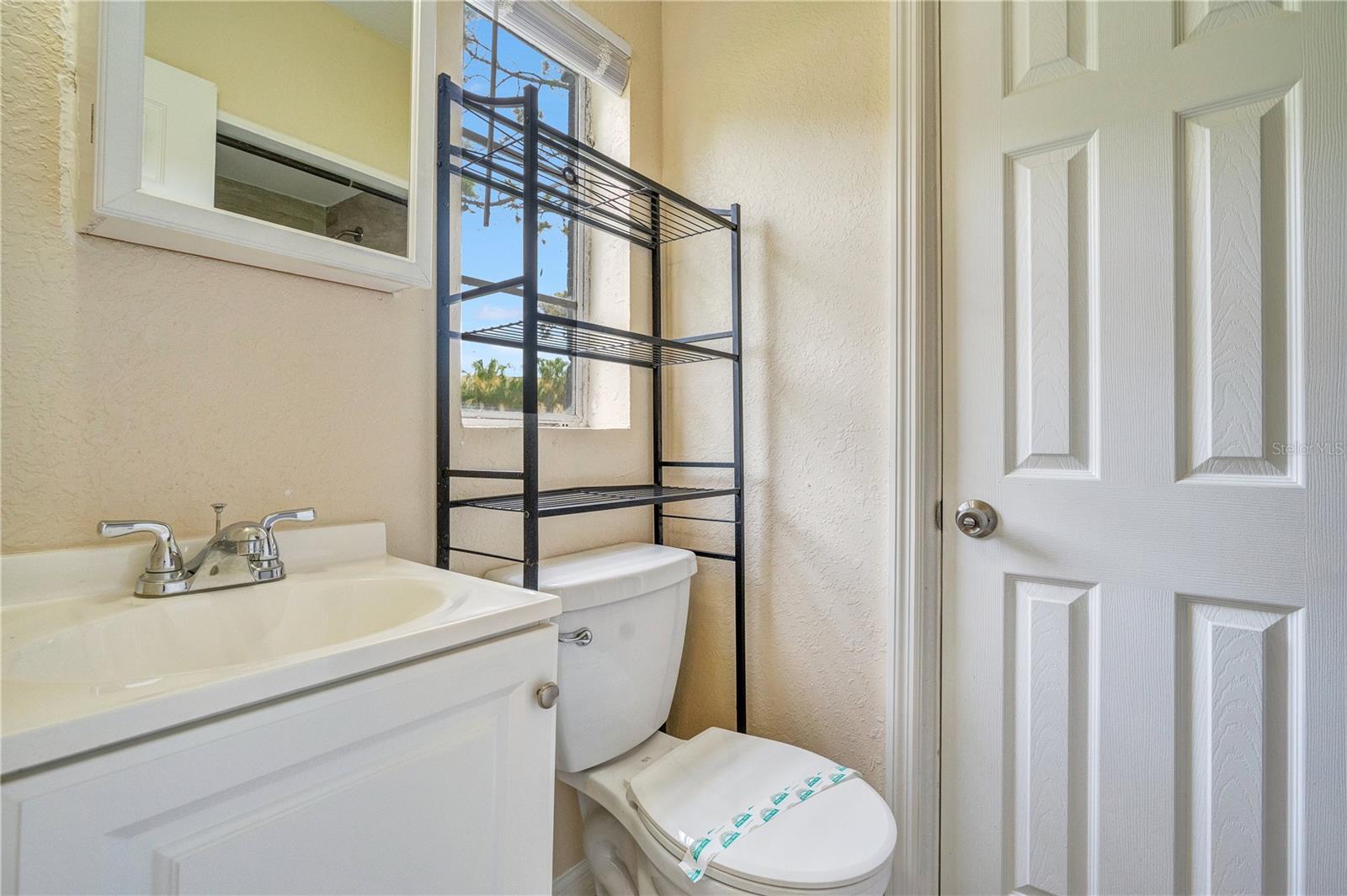 2183 Crandon Ave Property Photo 25