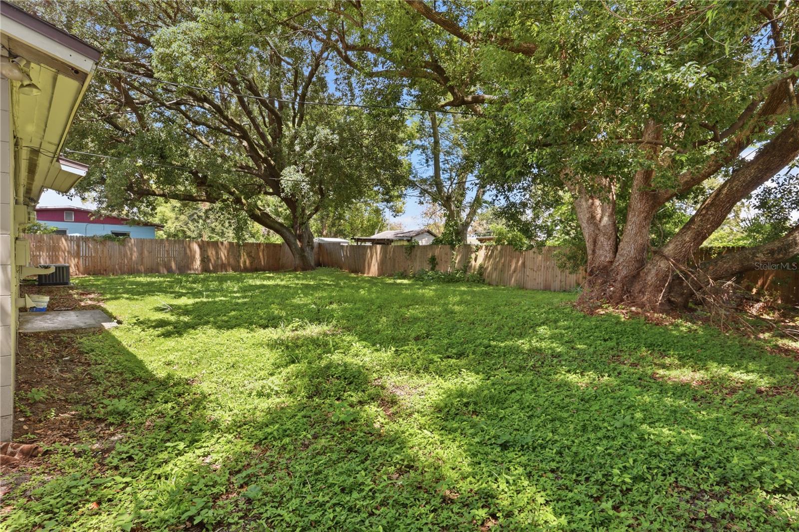 4915 Pine Needle Dr Property Photo 9