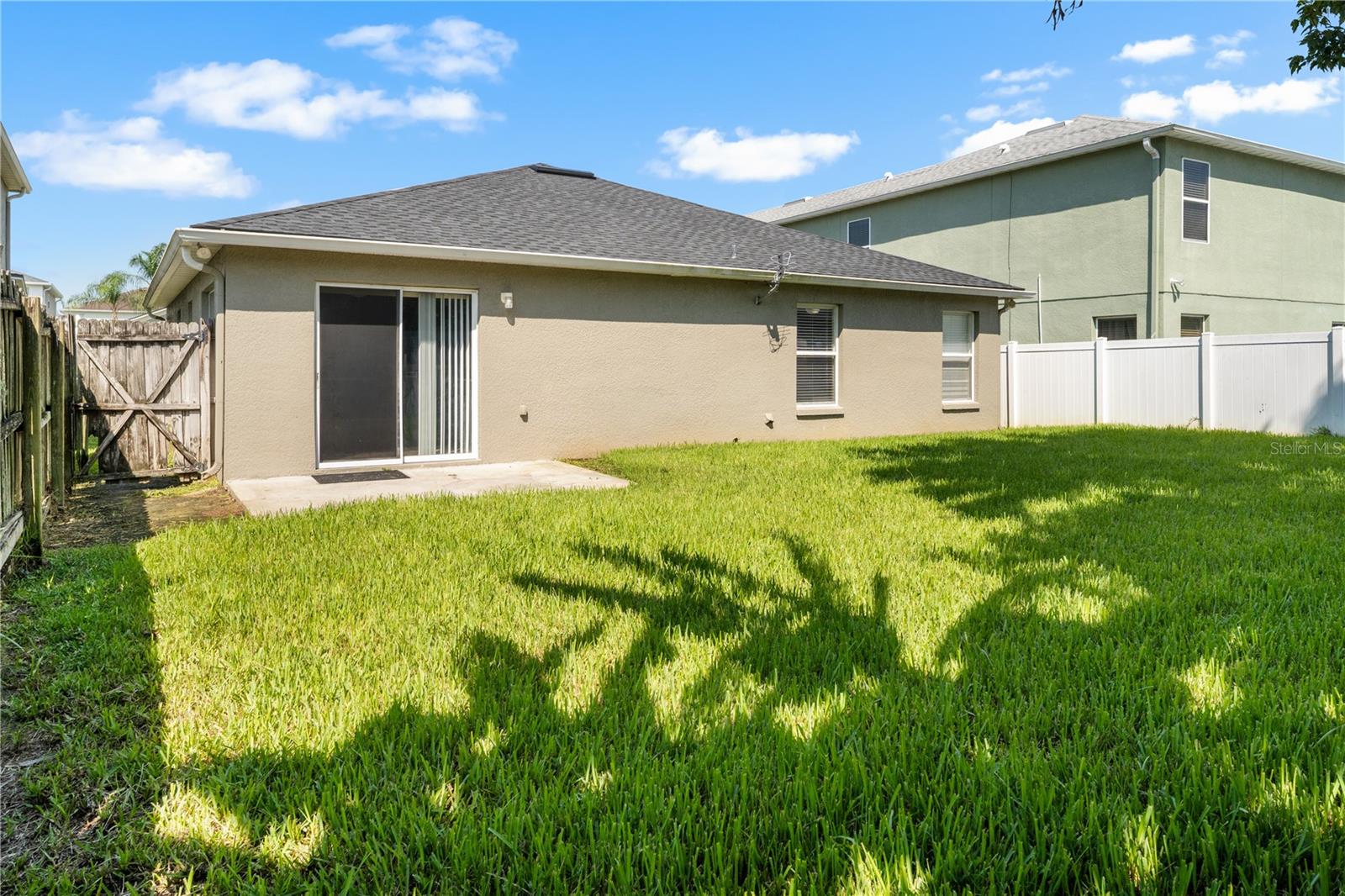 930 Windrose Dr #2 Property Photo 3