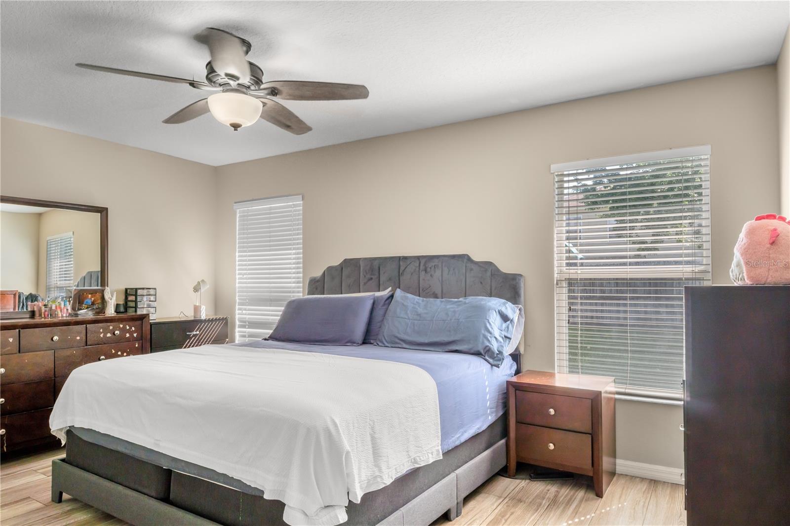 930 Windrose Dr #2 Property Photo 12