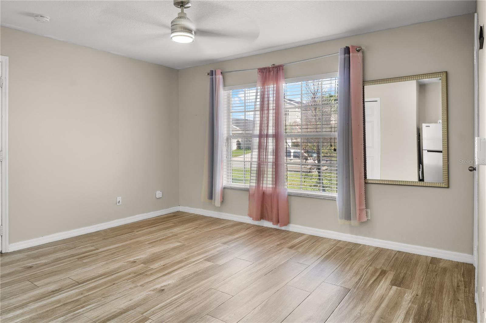 930 Windrose Dr #2 Property Photo 27