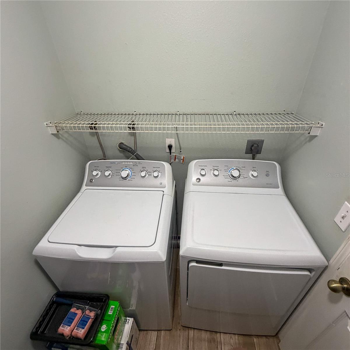 930 Windrose Dr #2 Property Photo 31
