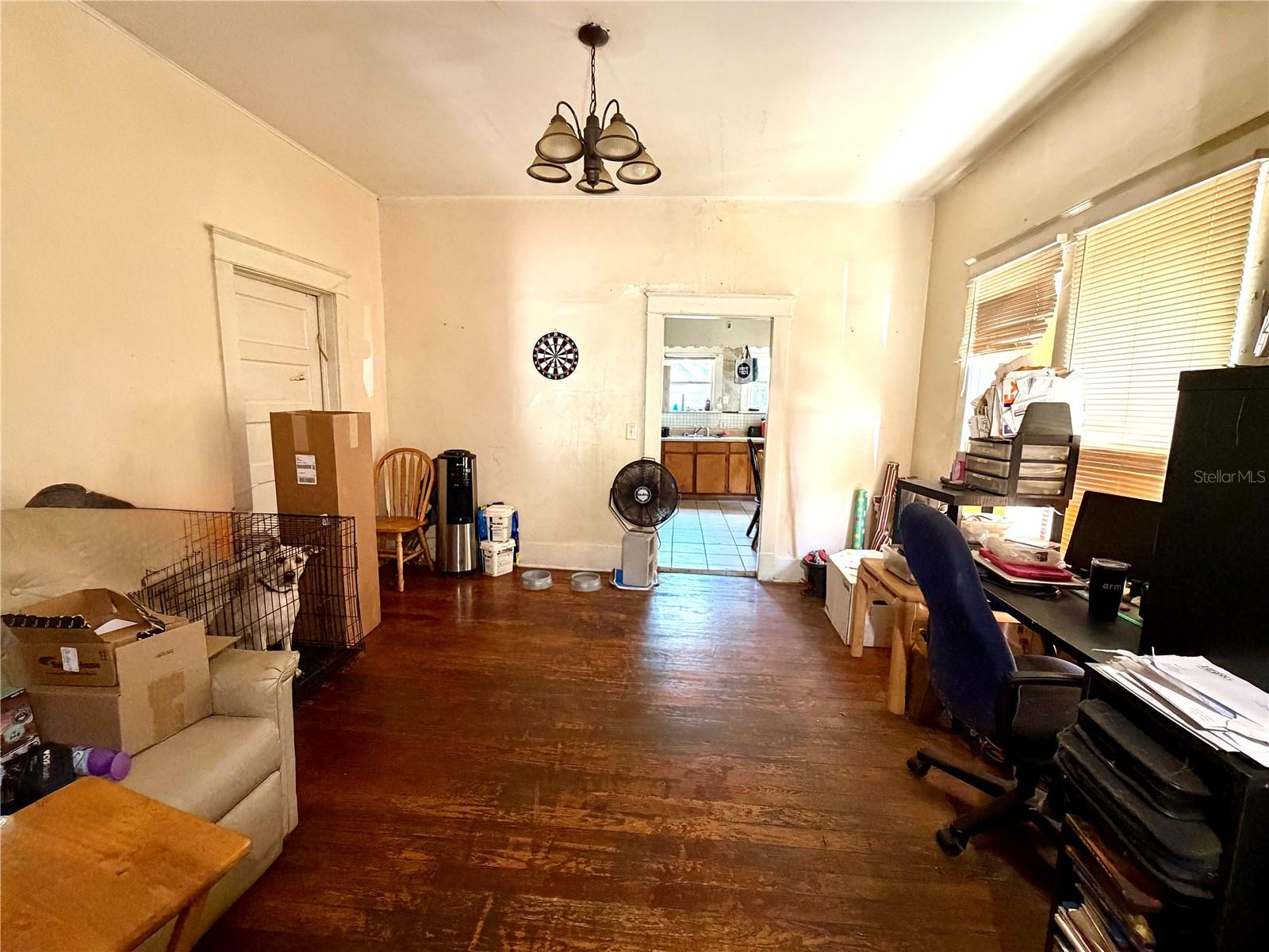 209 Avenue C Ne Property Photo 5