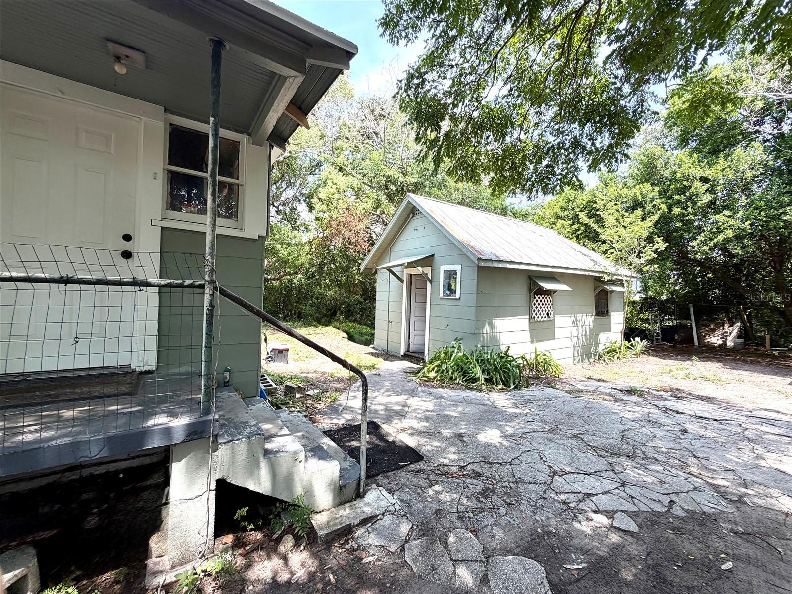 209 Avenue C Ne Property Photo 14