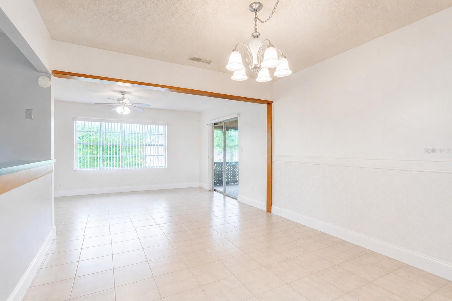 6126 Burhley Ct Property Photo 3