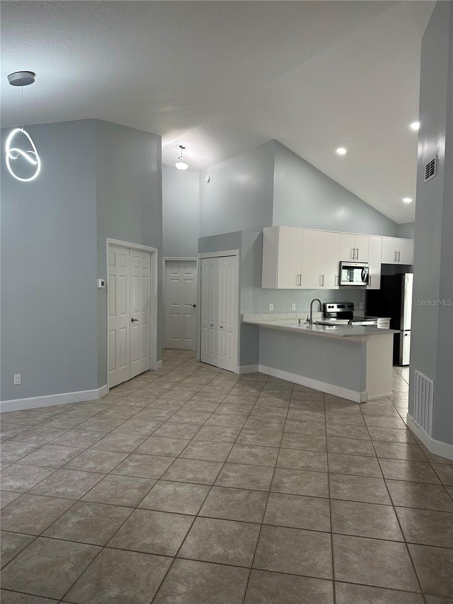 7357 Spring Villas Cir Property Photo 2