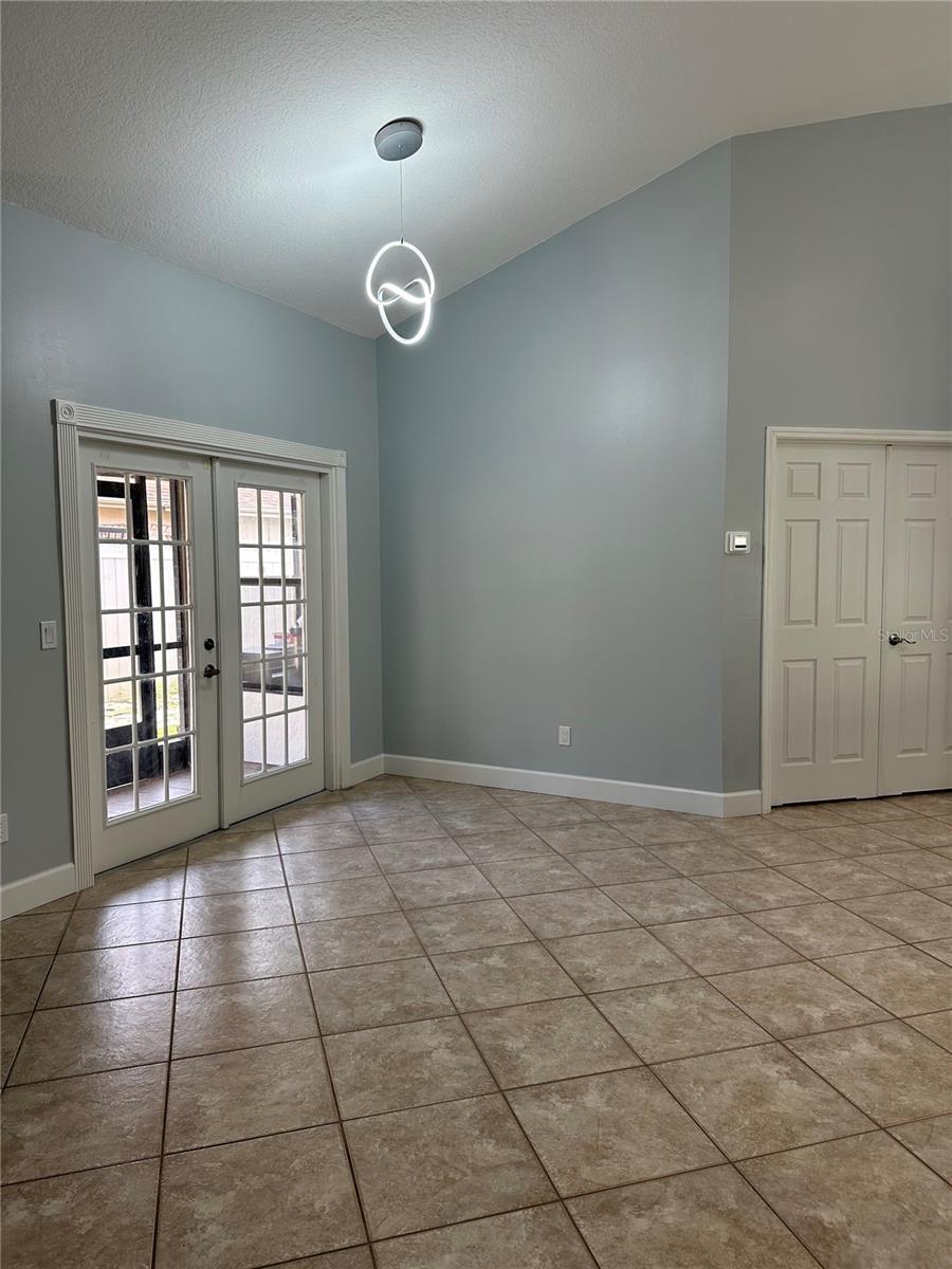 7357 Spring Villas Cir Property Photo 3