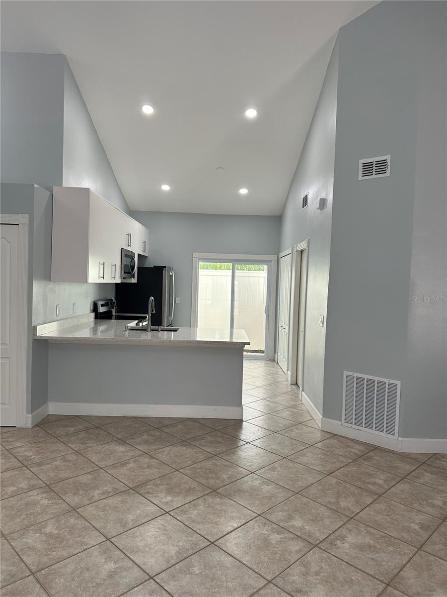 7357 Spring Villas Cir Property Photo 5