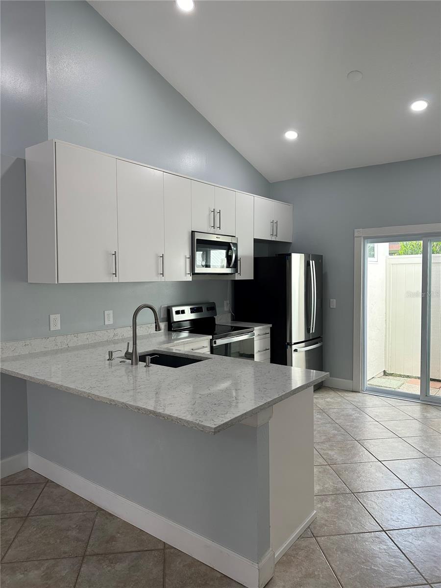 7357 Spring Villas Cir Property Photo 6
