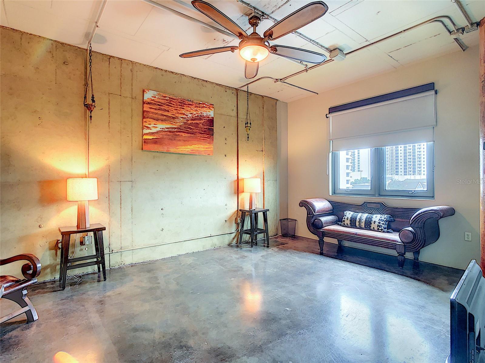 10 N Summerlin Ave #30 Property Photo 8