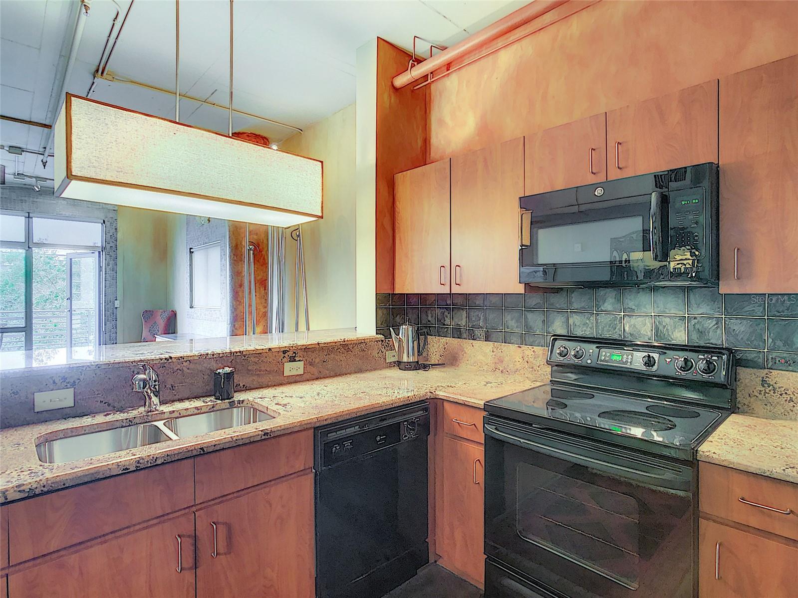 10 N Summerlin Ave #30 Property Photo 22