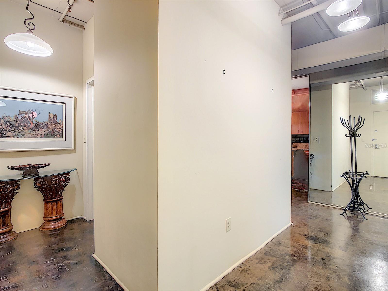 10 N Summerlin Ave #30 Property Photo 58