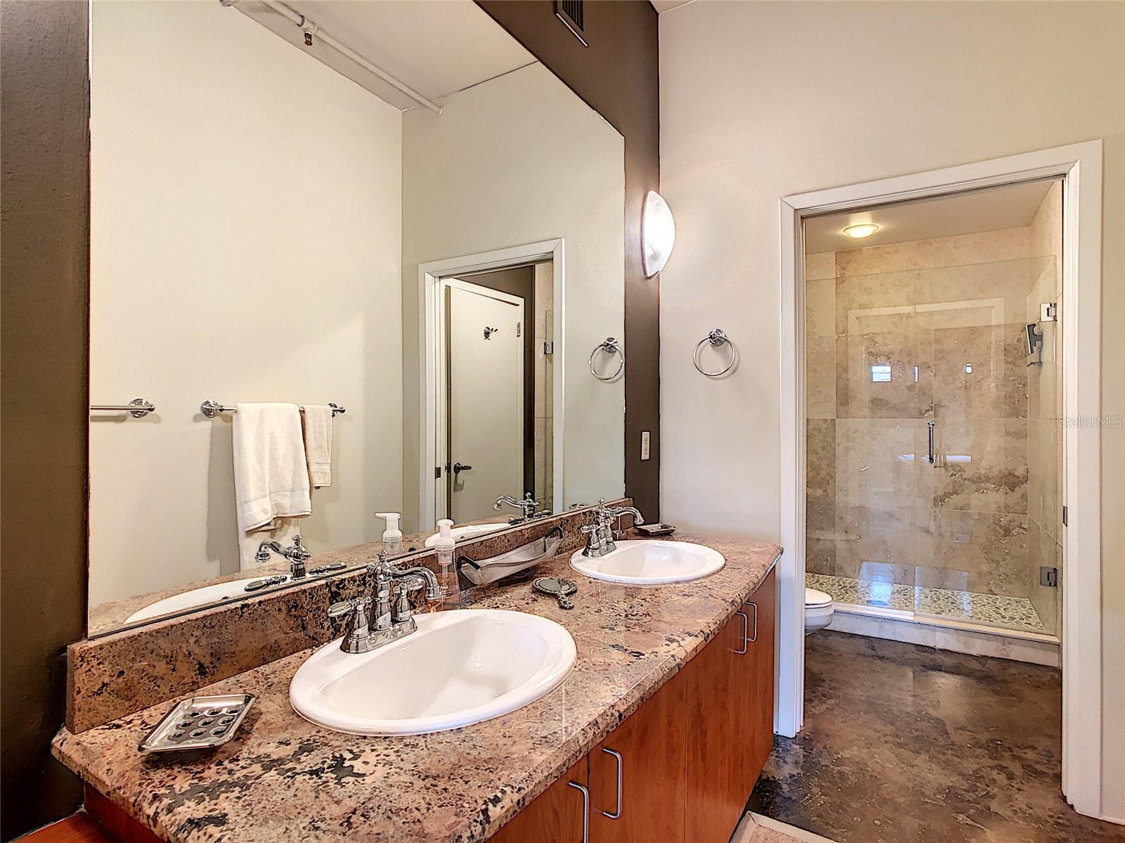 10 N Summerlin Ave #30 Property Photo 65