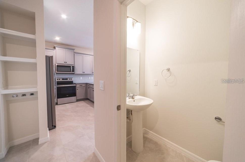 8860 Herencia Aly Property Photo 9