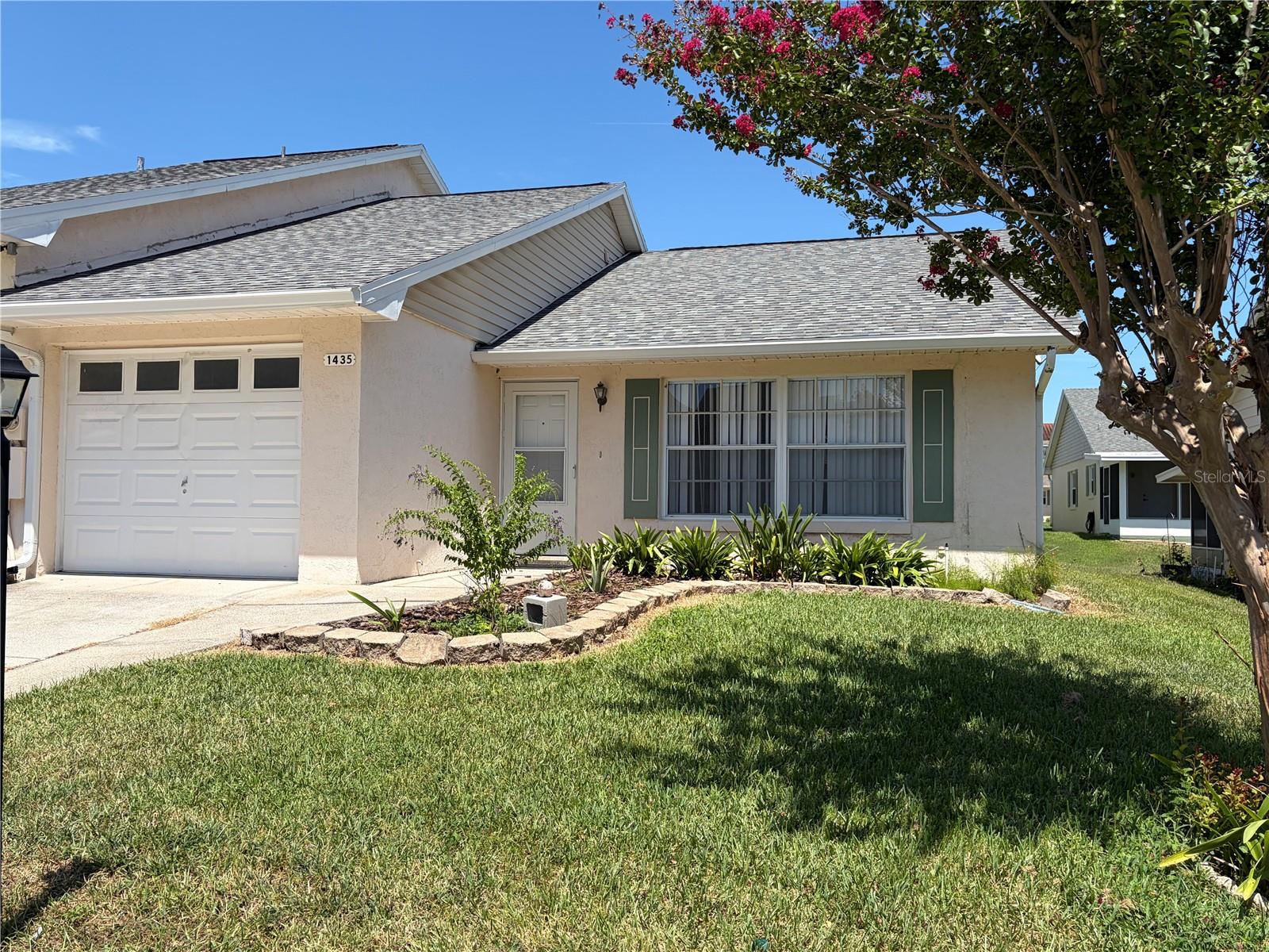 1435 DISSTON AVE Property Photo 1