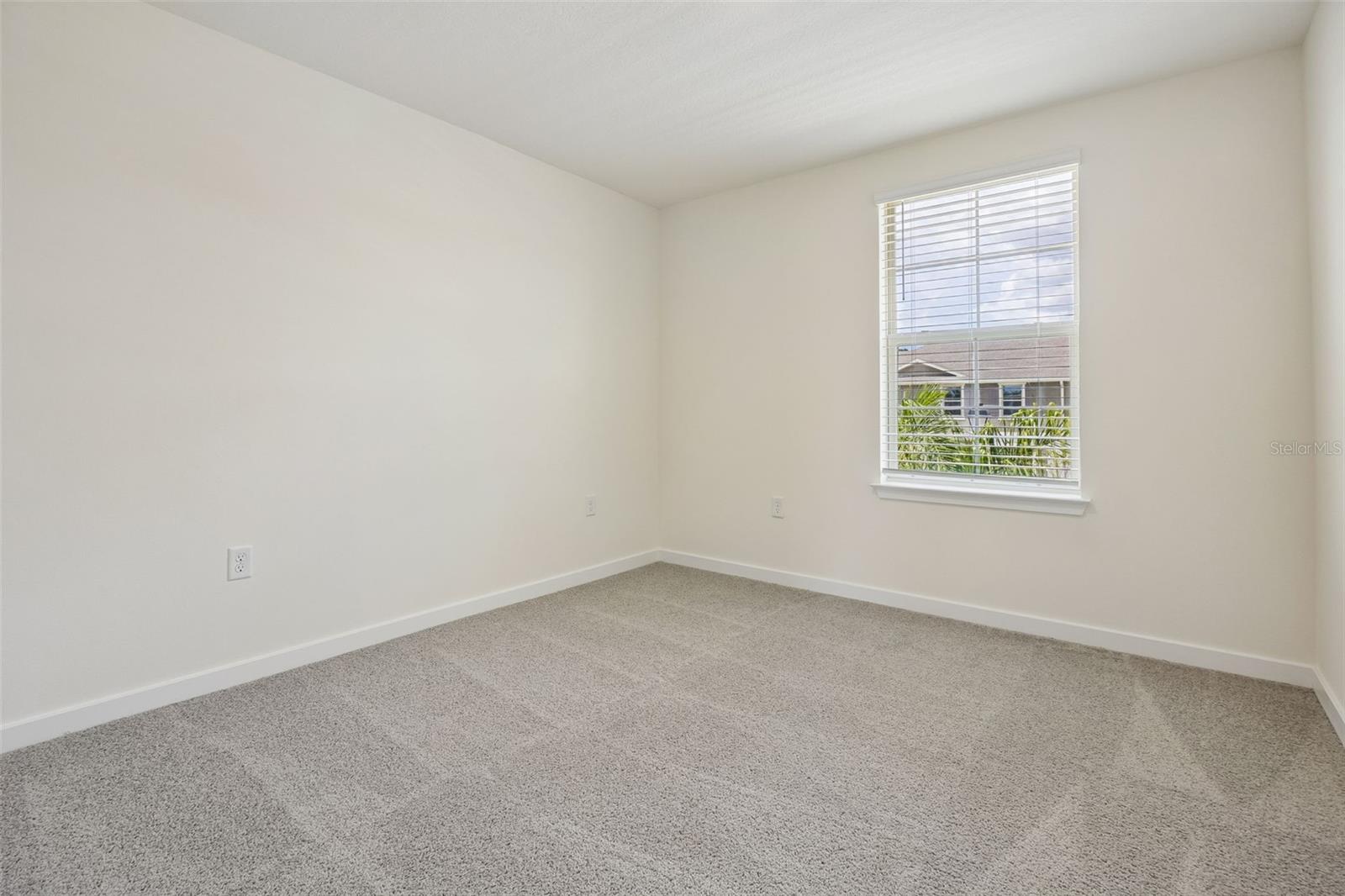 16588 Barbours Creek Way Property Photo 14